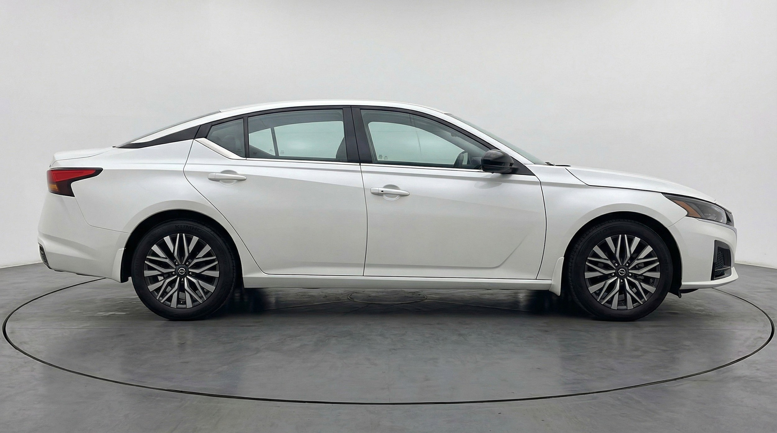 Thumbnail: 2025 Nissan Altima - 11