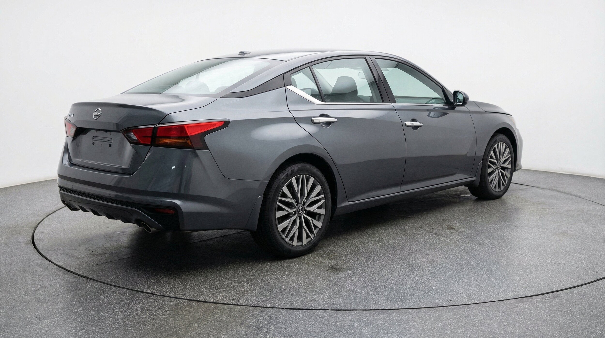 Thumbnail: 2025 Nissan Altima - 9