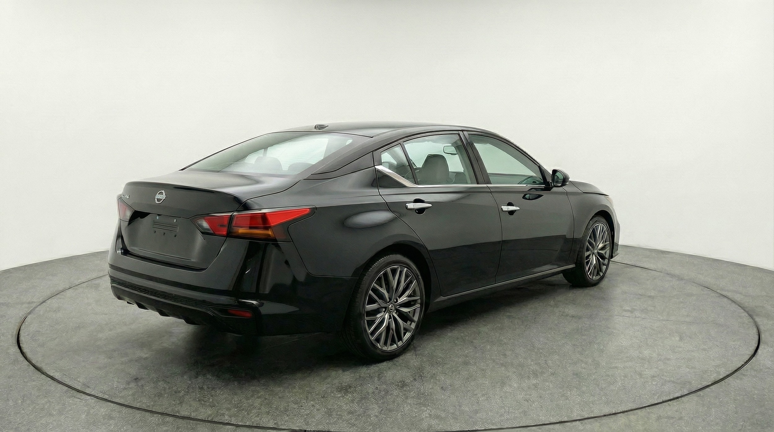 Thumbnail: 2025 Nissan Altima - 7