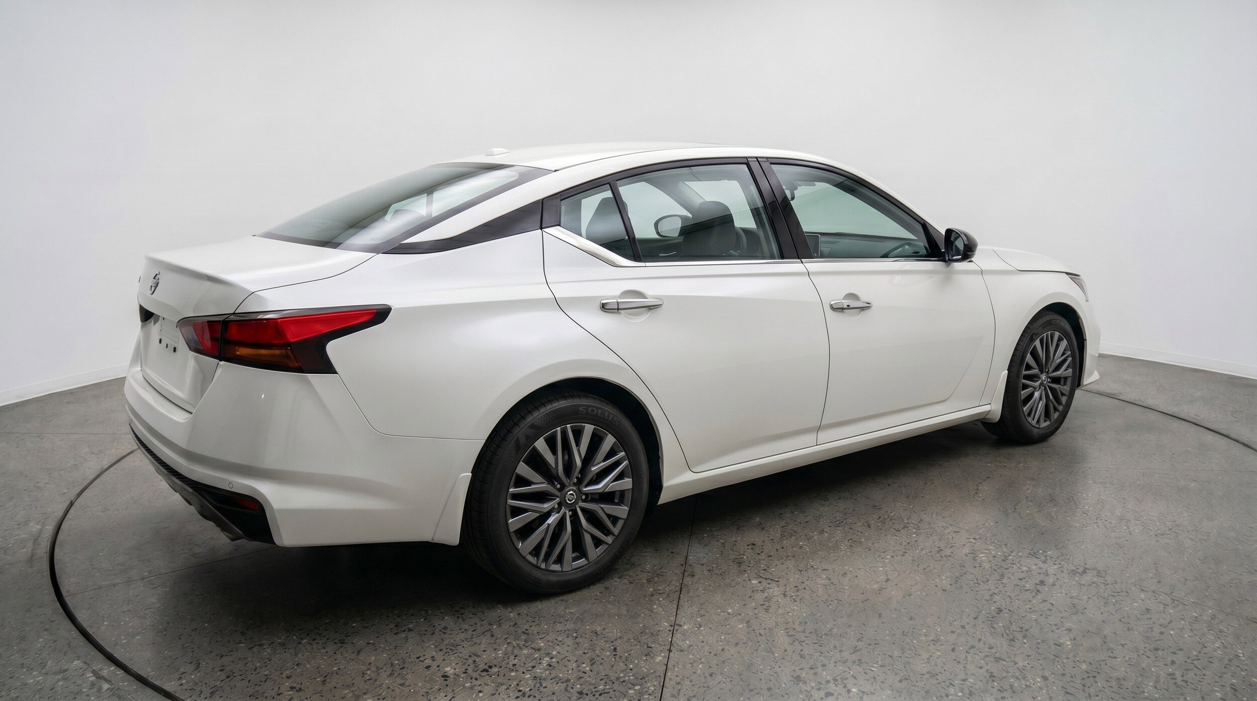 Thumbnail: 2025 Nissan Altima - 9