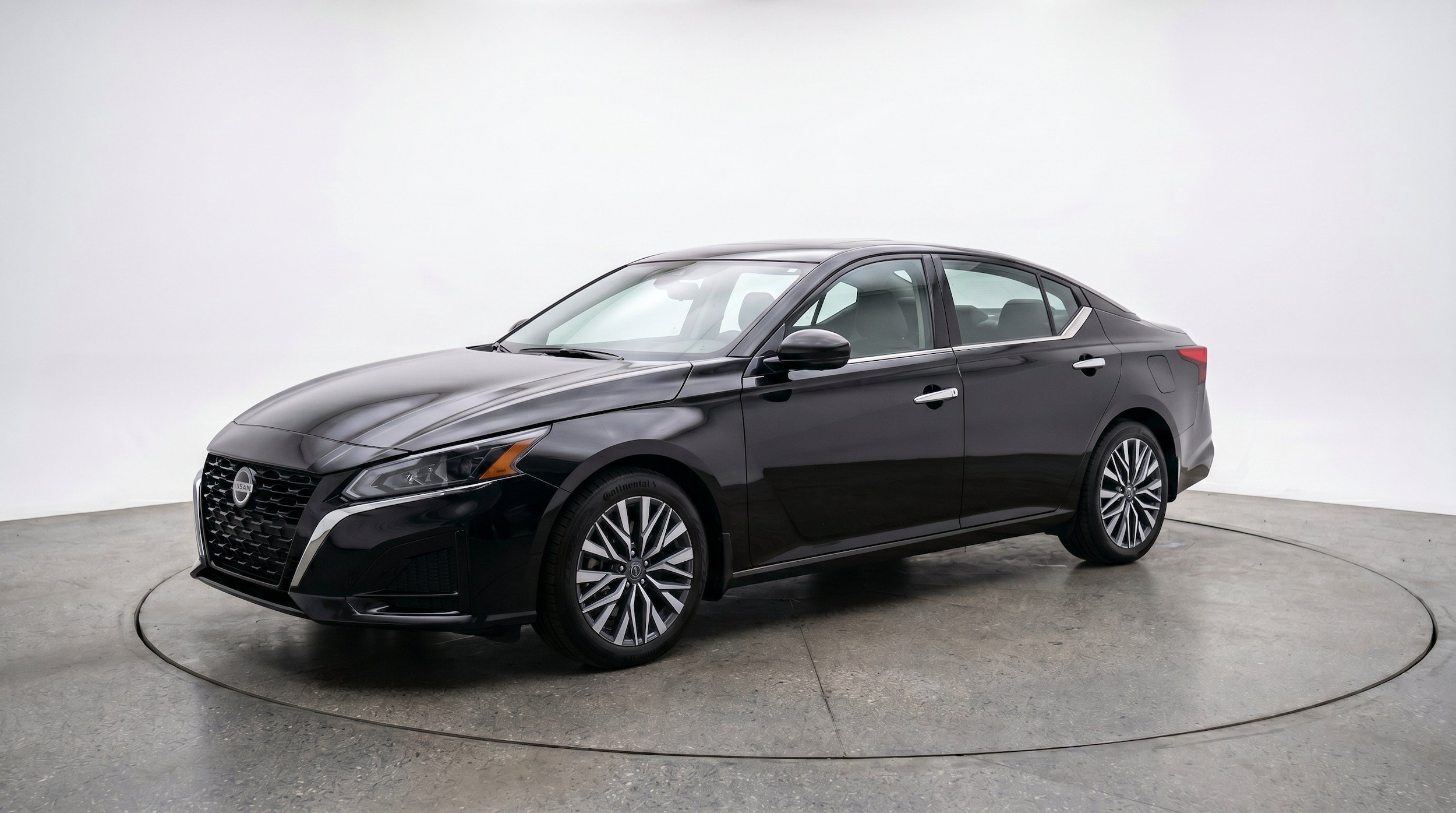 Thumbnail: 2025 Nissan Altima - 3