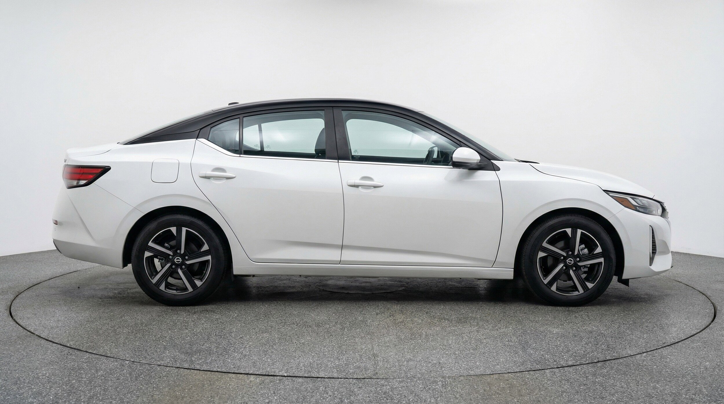 Thumbnail: 2025 Nissan Sentra - 11