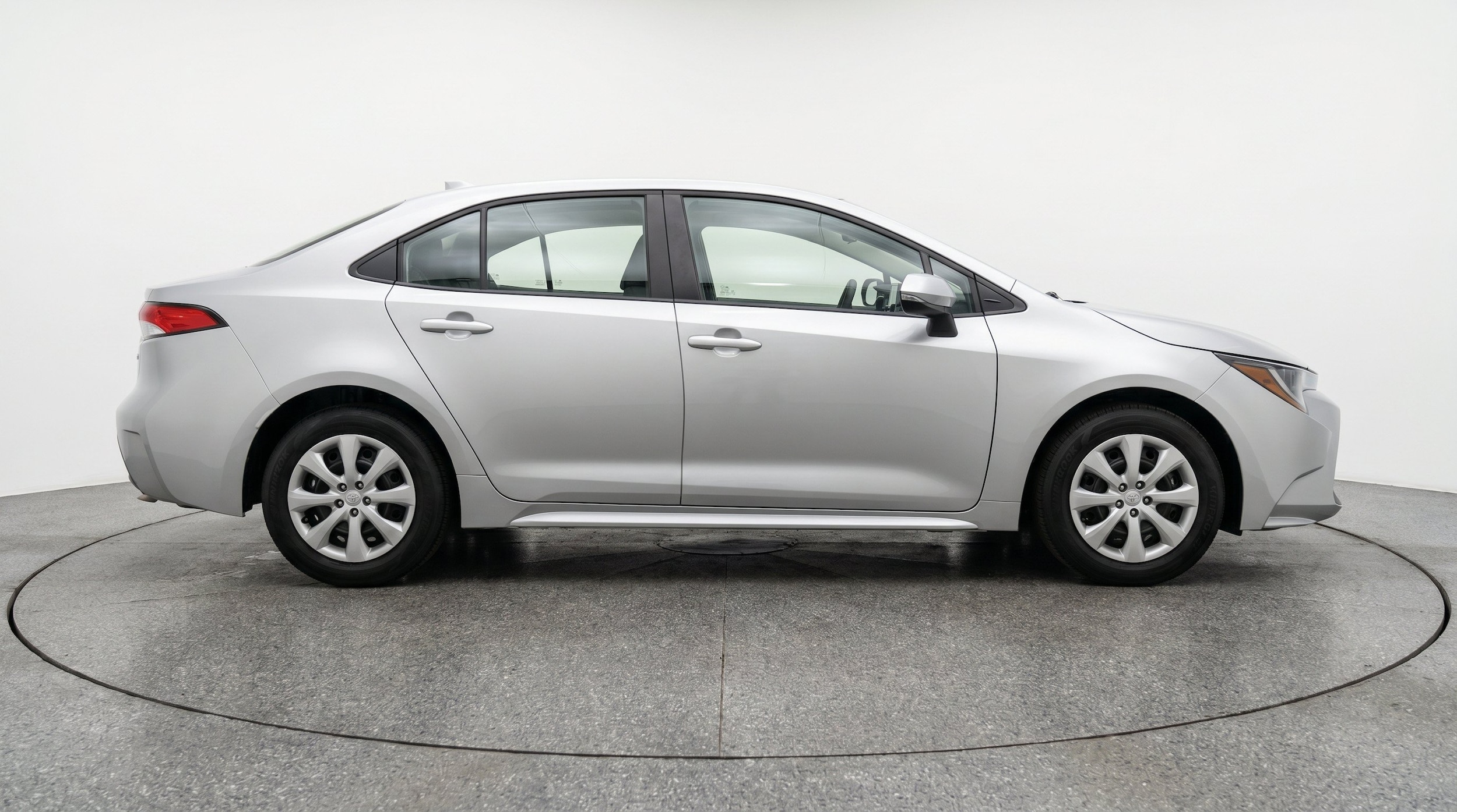 Thumbnail: 2025 Toyota Corolla - 11
