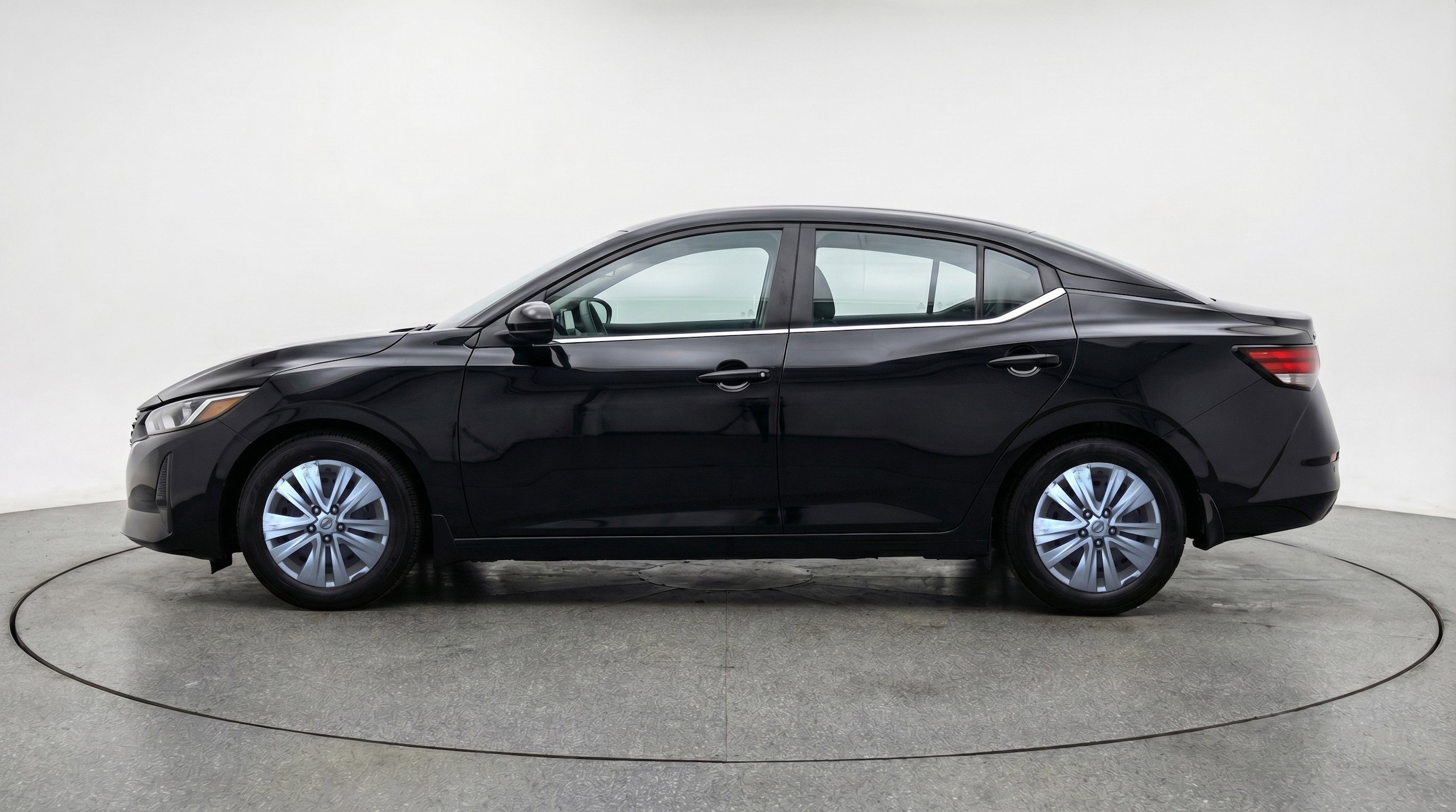 Thumbnail: 2025 Nissan Sentra - 5