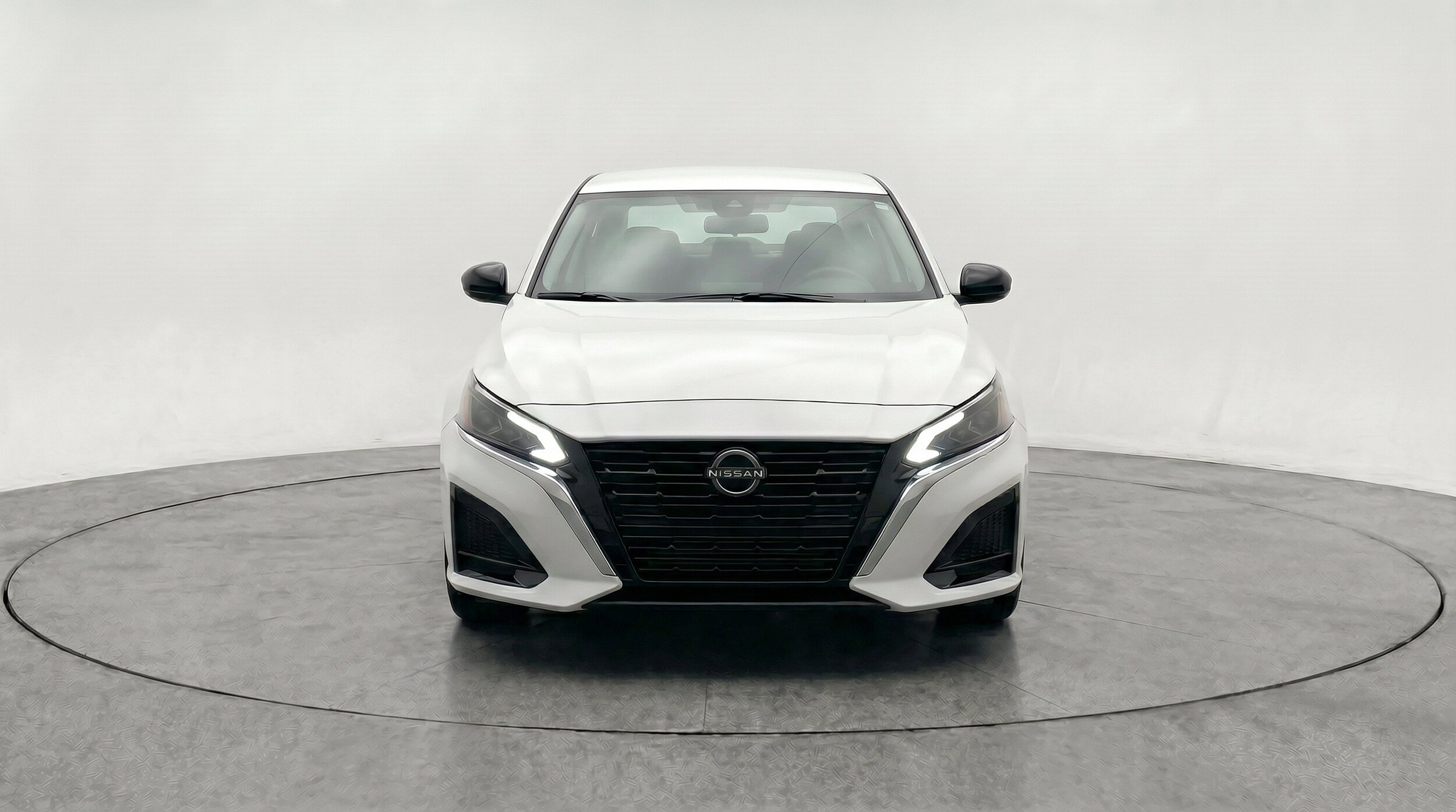 Thumbnail: 2025 Nissan Altima - 2
