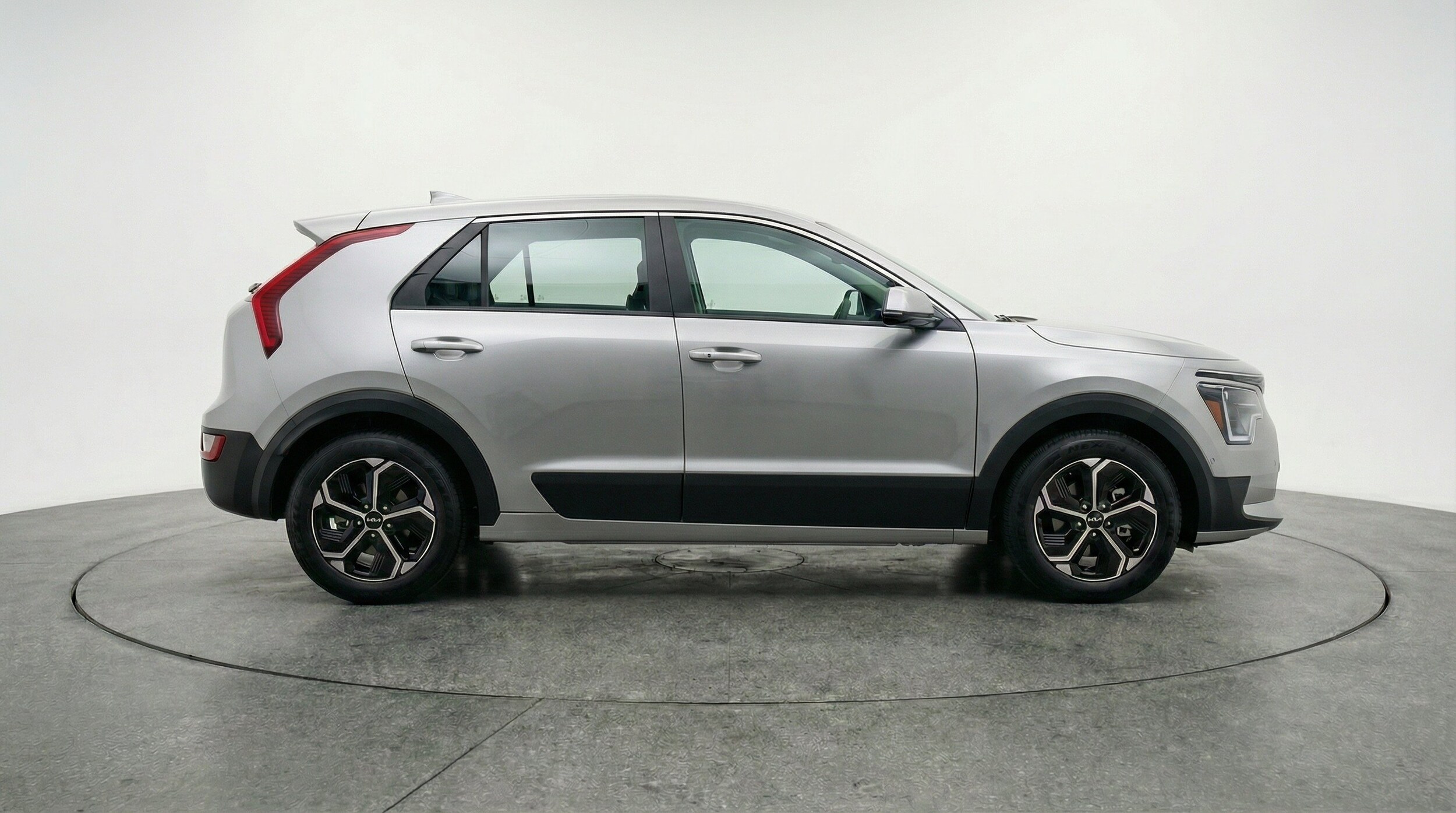 Thumbnail: 2026 Kia Niro - 11