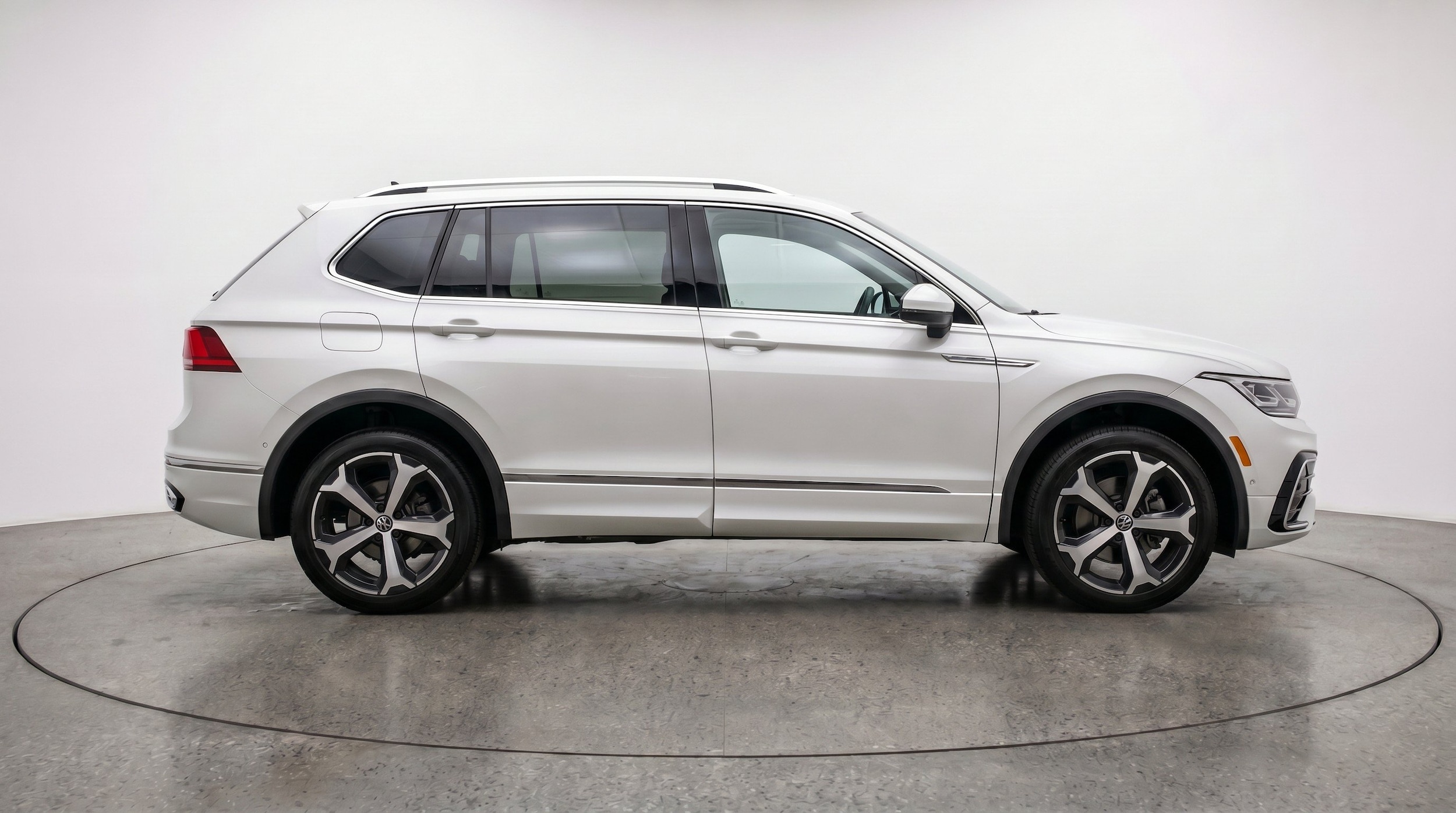 Thumbnail: 2026 Volkswagen Tiguan - 11