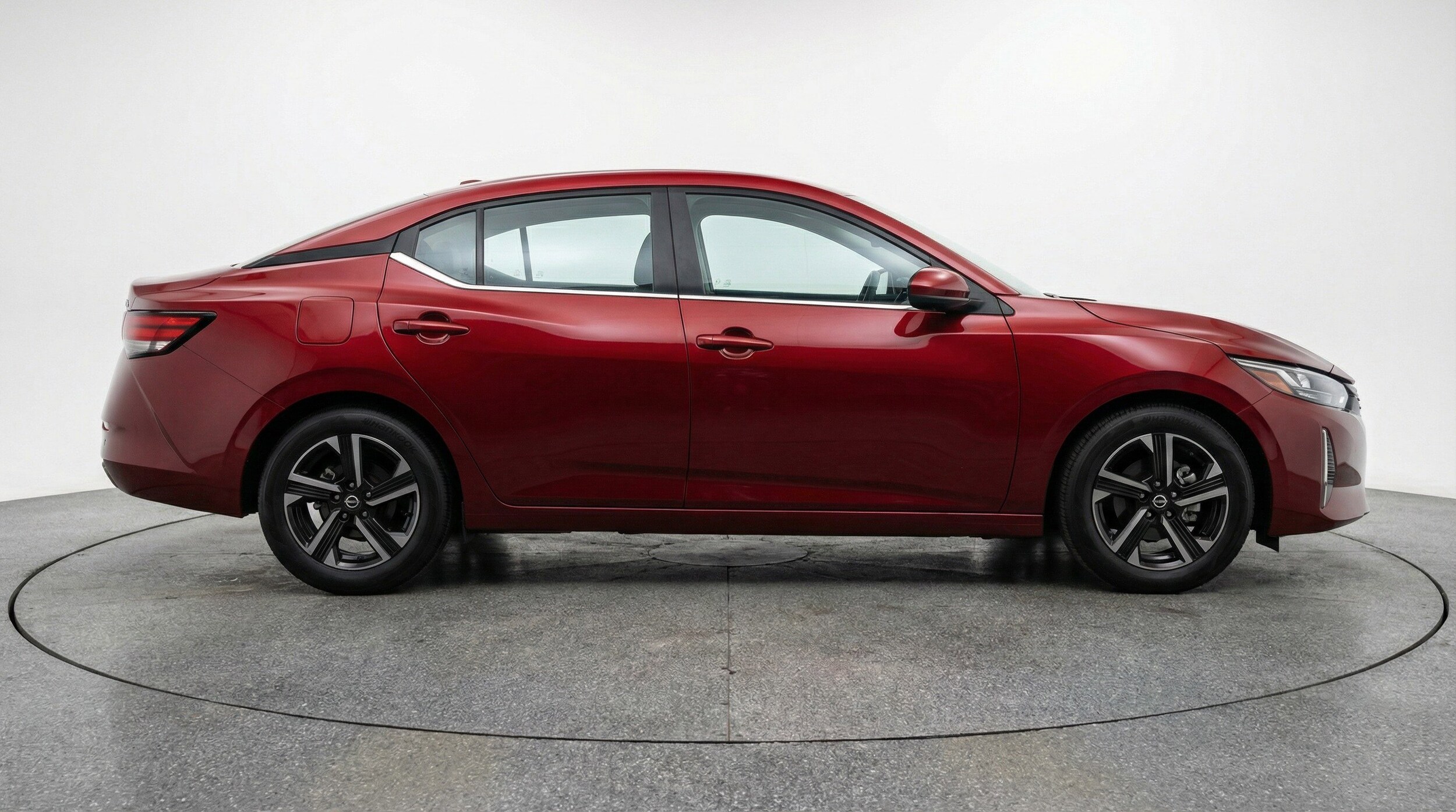 Thumbnail: 2025 Nissan Sentra - 11