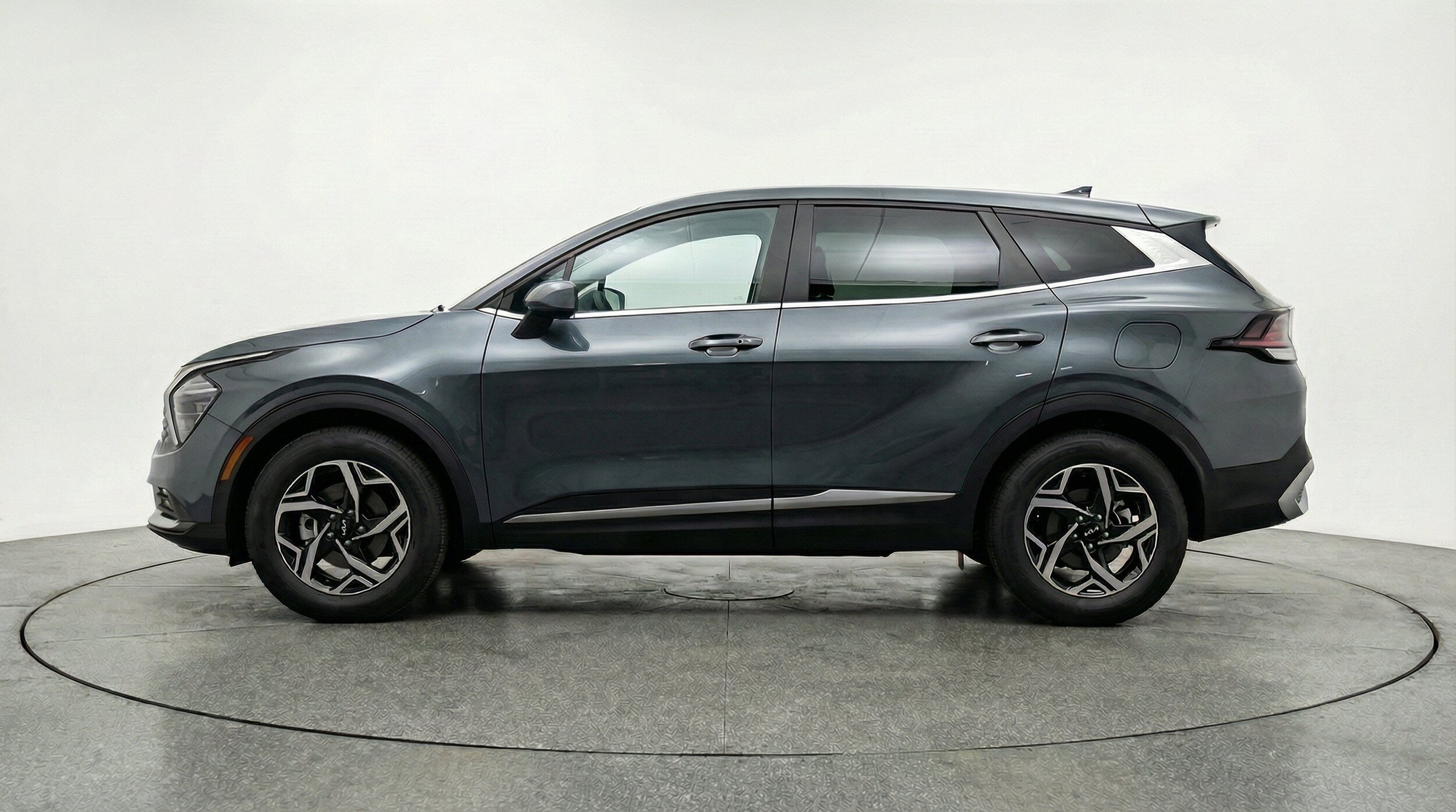 Thumbnail: 2025 Kia Sportage - 5