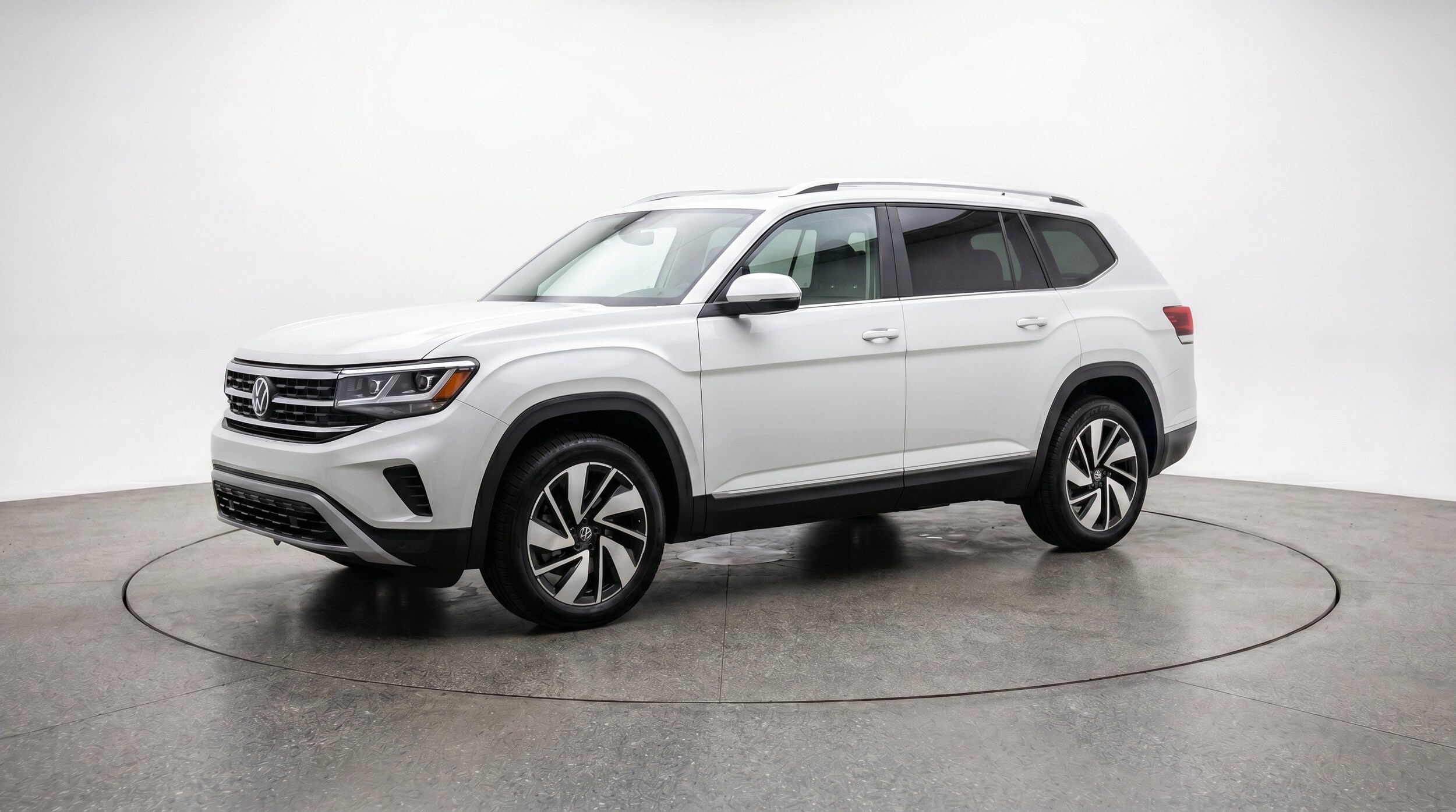 Thumbnail: 2026 Volkswagen Atlas - 3