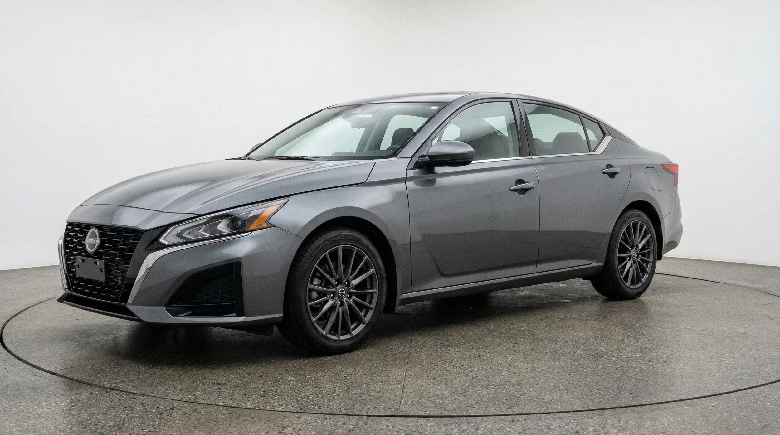 Thumbnail: 2025 Nissan Altima - 3