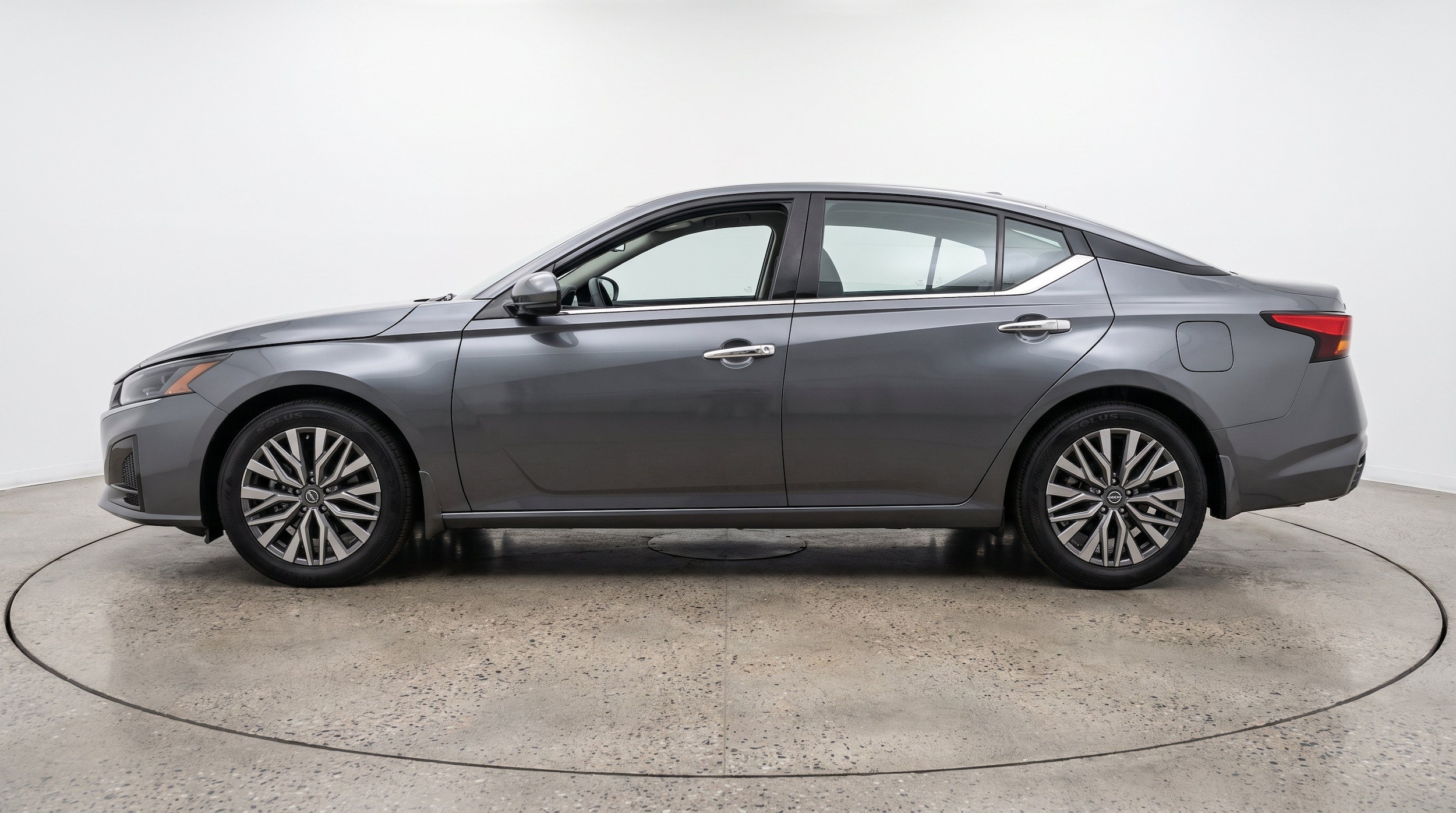 Thumbnail: 2025 Nissan Altima - 5