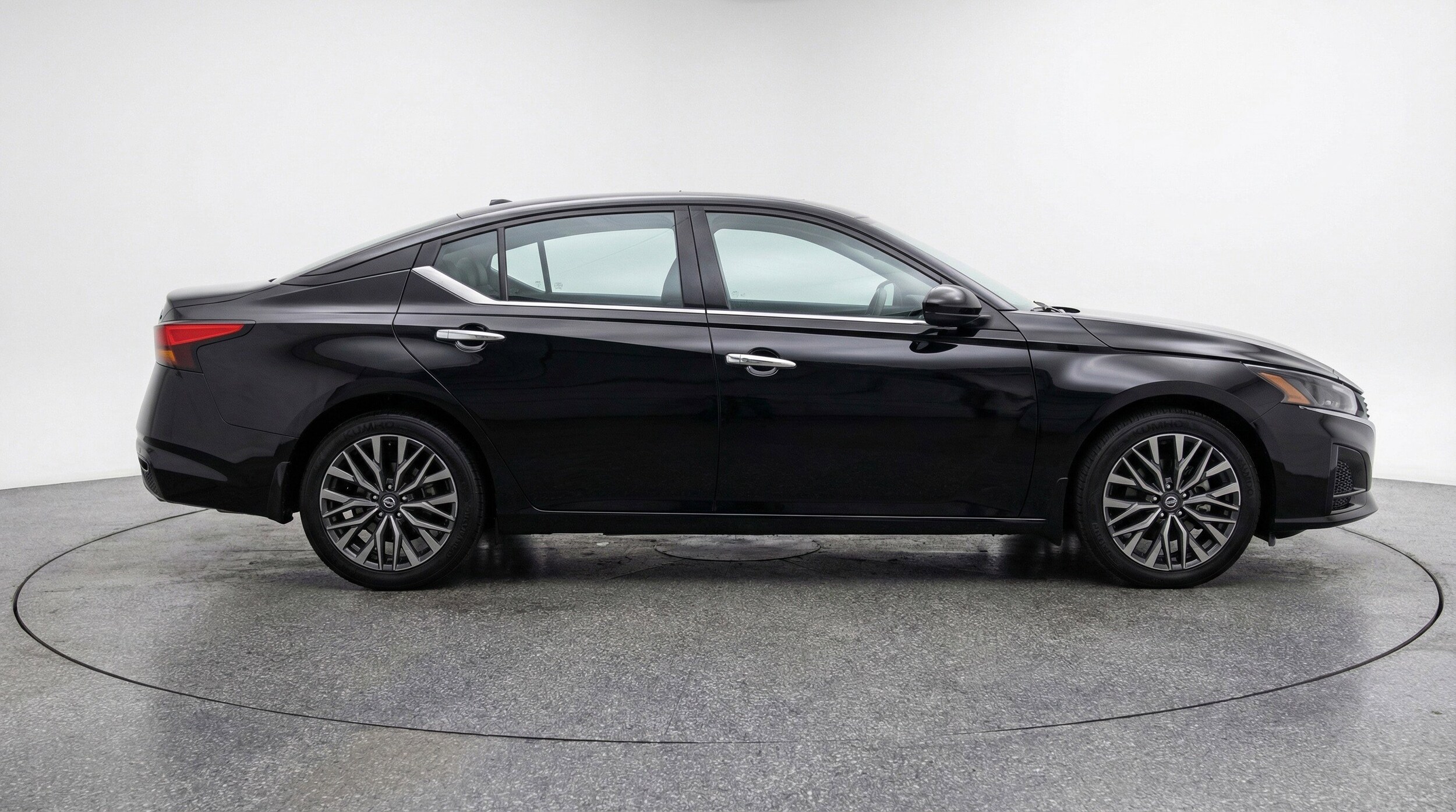 Thumbnail: 2025 Nissan Altima - 11