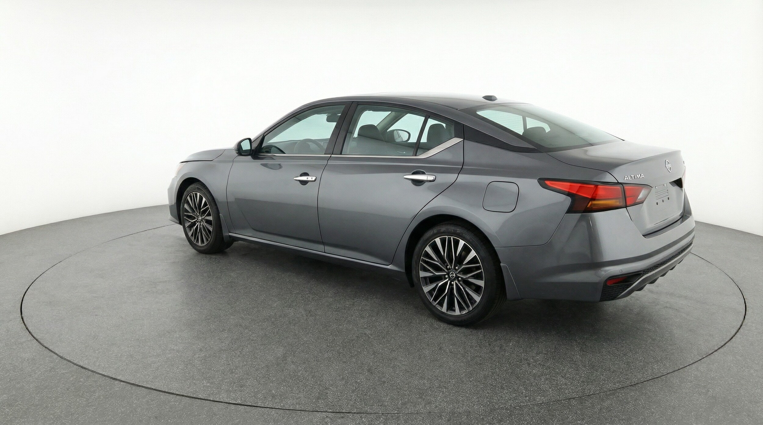 Thumbnail: 2025 Nissan Altima - 5