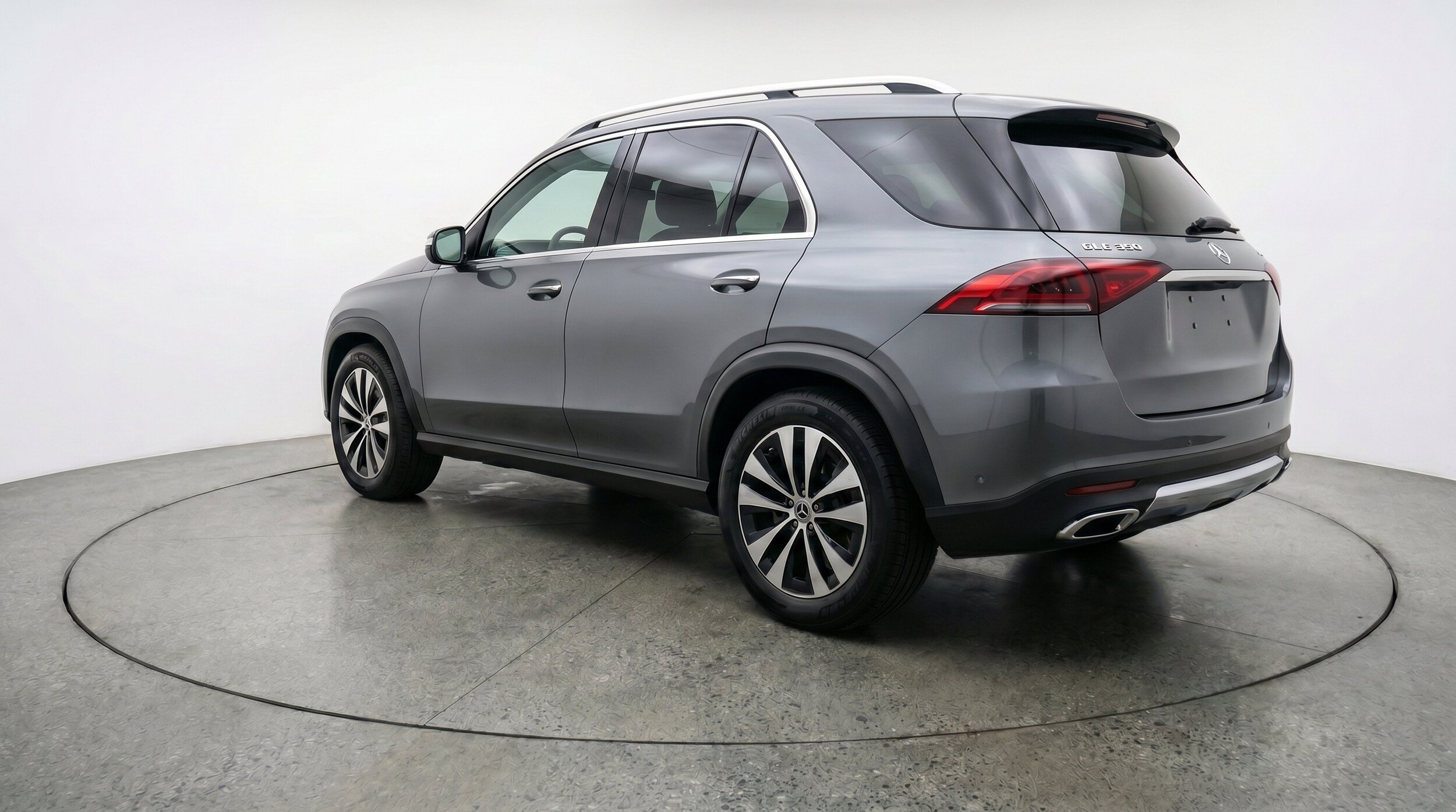Thumbnail: 2026 Mercedes-Benz GLE - 6
