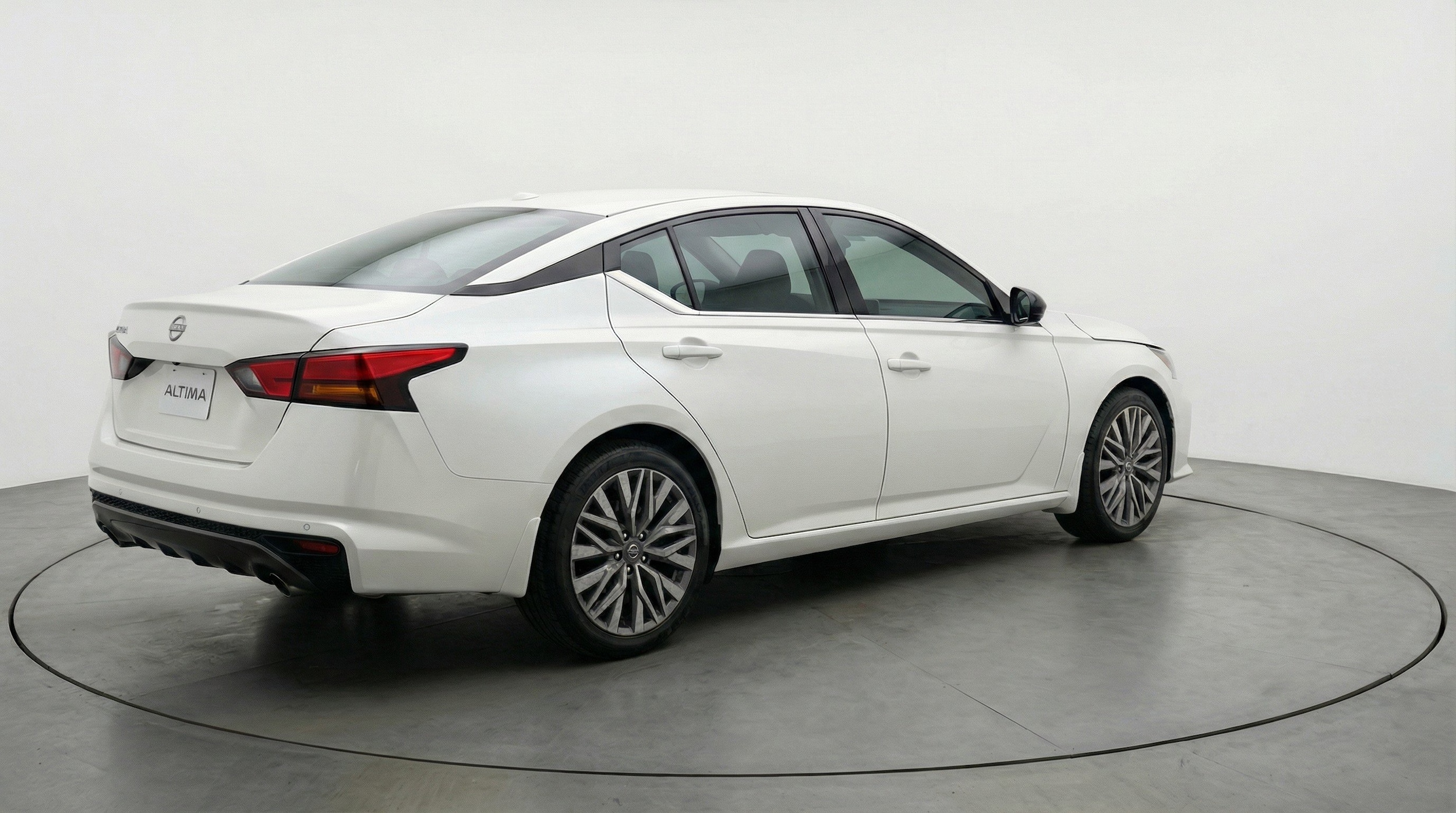 Thumbnail: 2025 Nissan Altima - 9