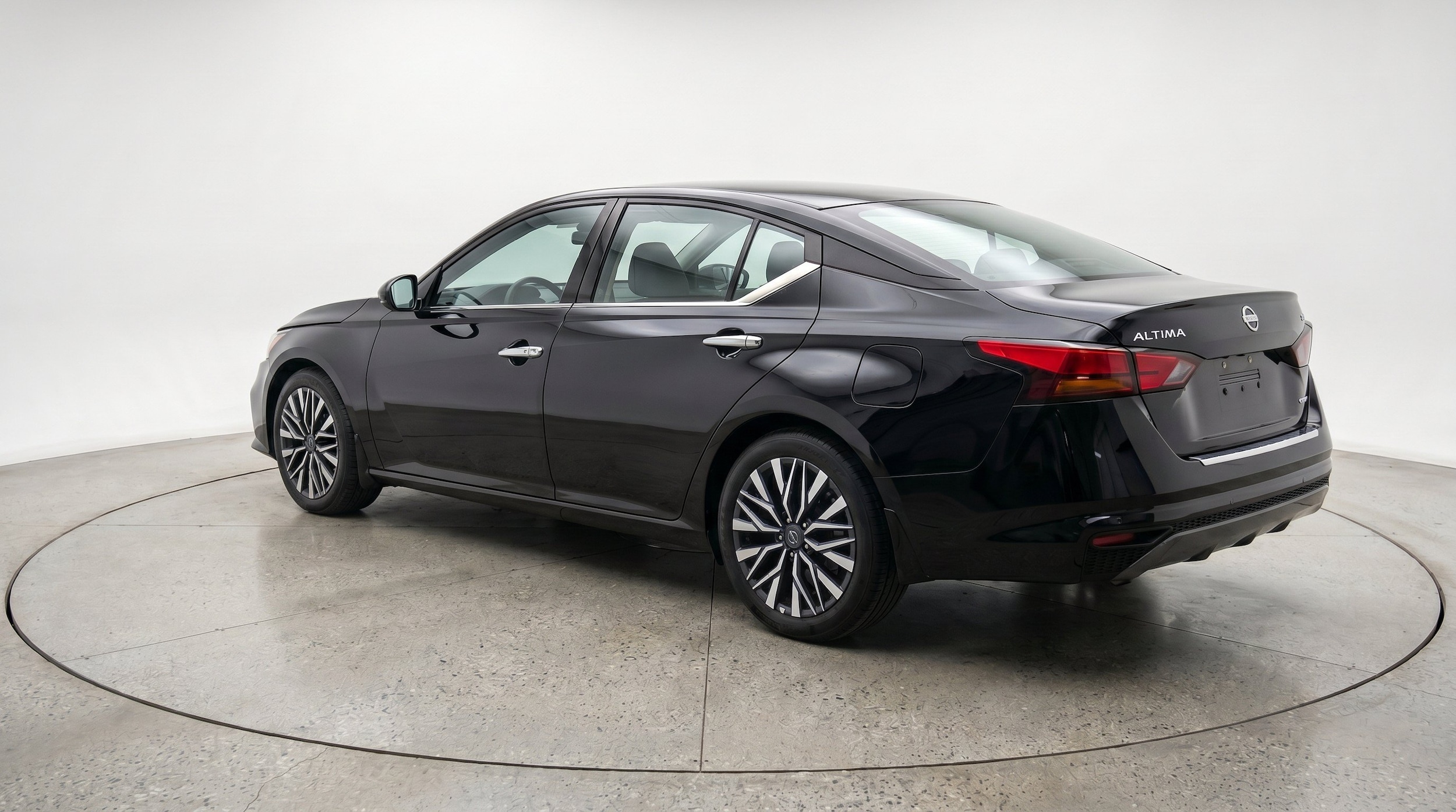 Thumbnail: 2025 Nissan Altima - 6