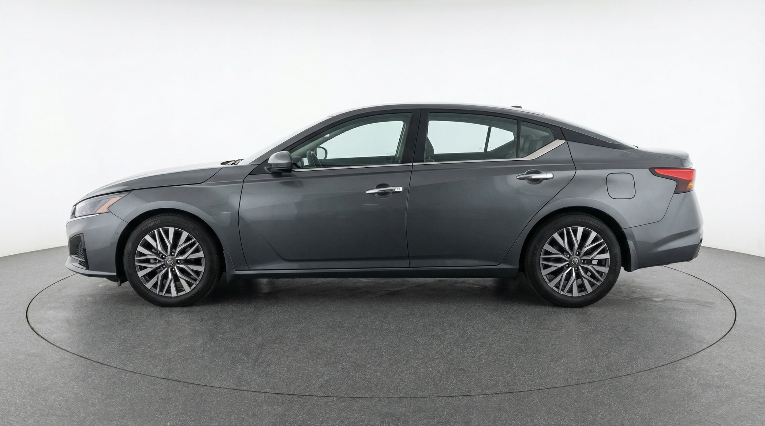 Thumbnail: 2025 Nissan Altima - 4