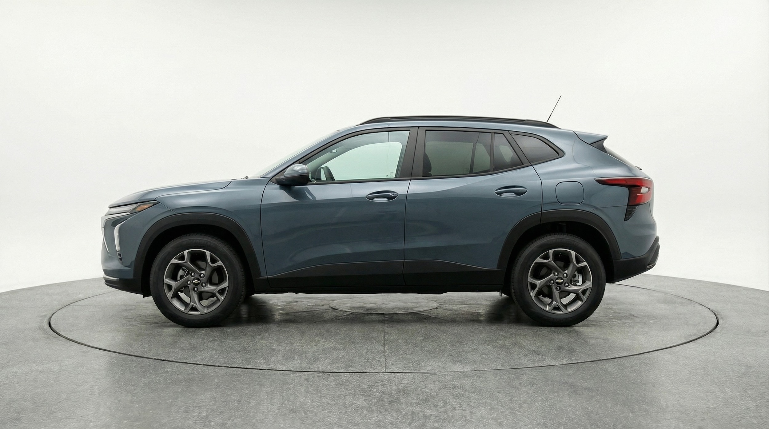 Thumbnail: 2025 Chevrolet Trax - 4