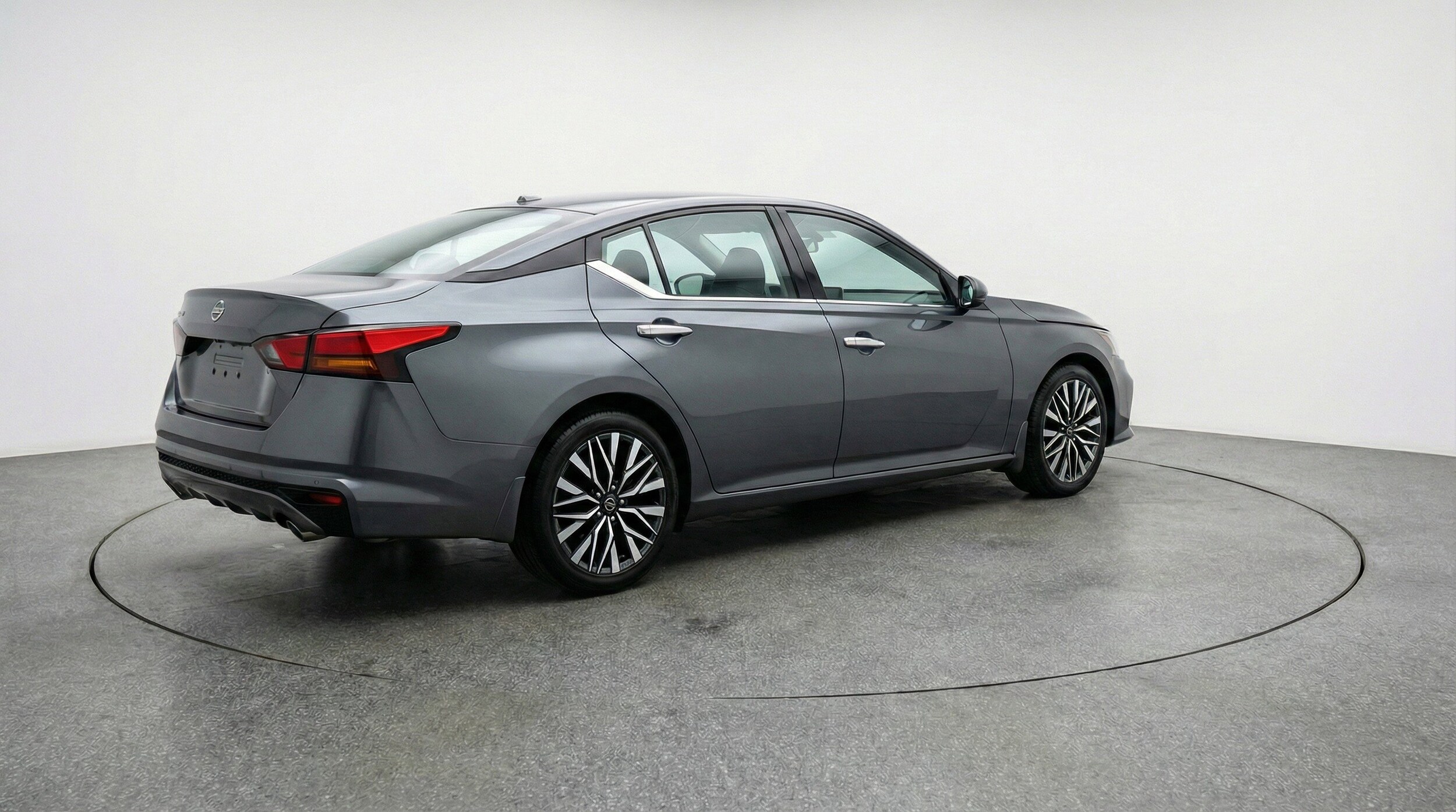 Thumbnail: 2025 Nissan Altima - 9