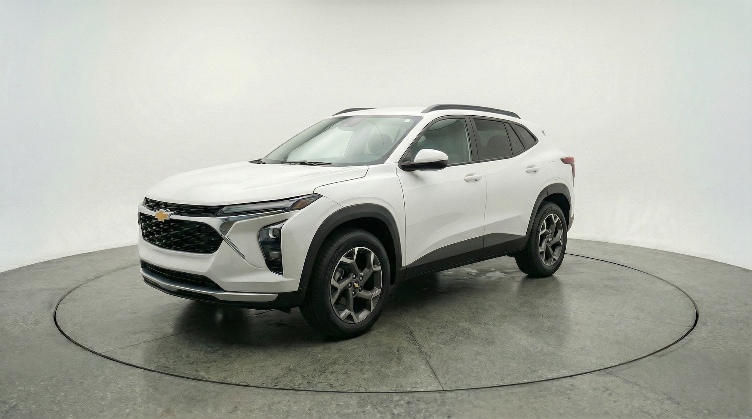 Thumbnail: 2025 Chevrolet Trax - 3