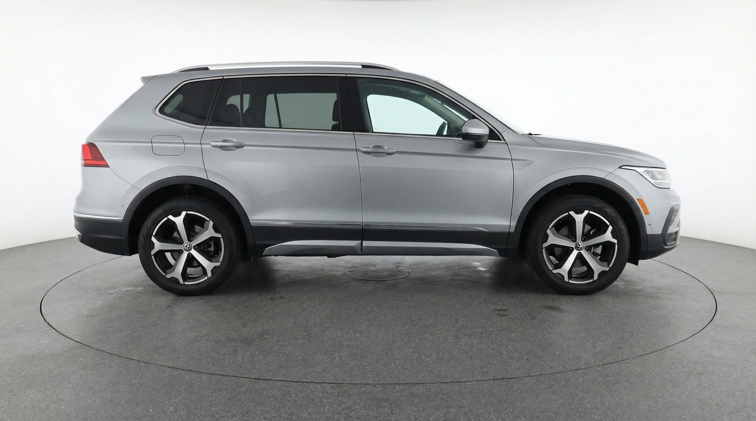 Thumbnail: 2026 Volkswagen Tiguan - 11