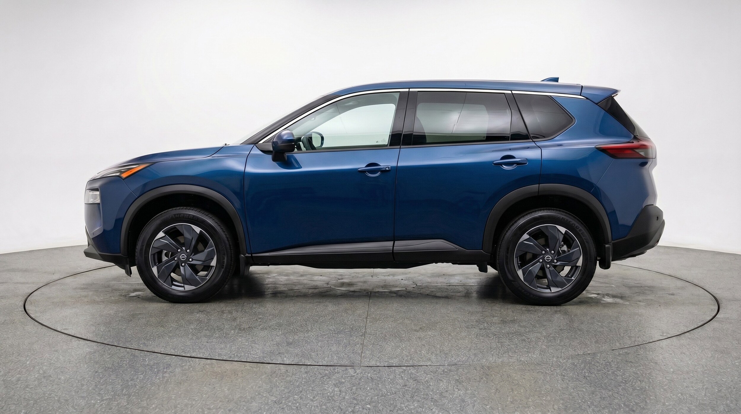 Thumbnail: 2025 Nissan Rogue - 5
