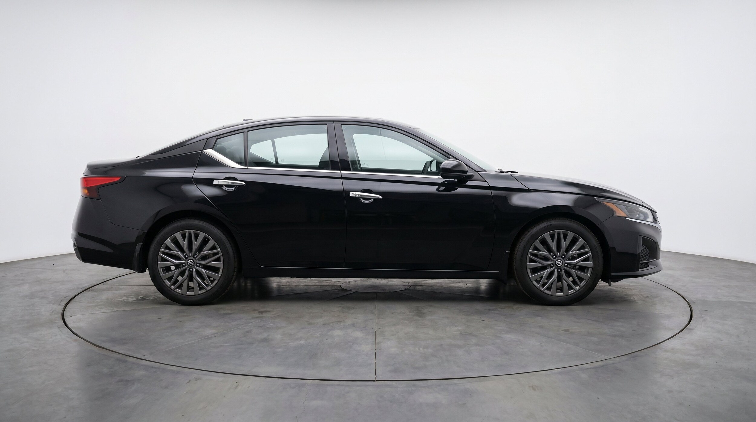 Thumbnail: 2025 Nissan Altima - 11