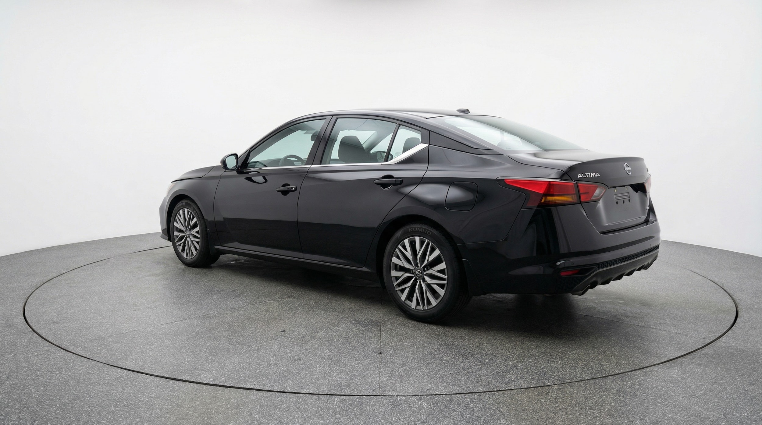 Thumbnail: 2025 Nissan Altima - 5