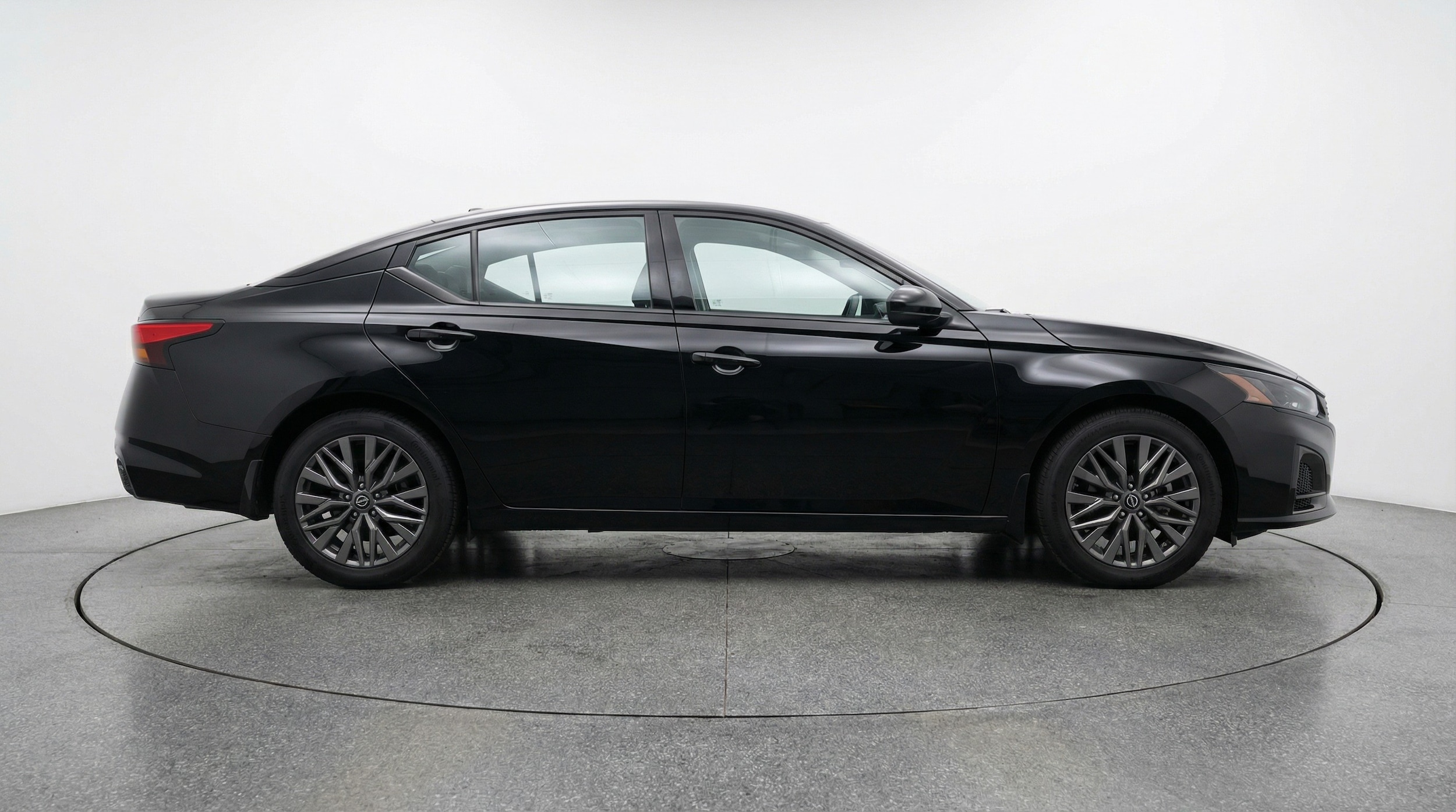 Thumbnail: 2025 Nissan Altima - 8