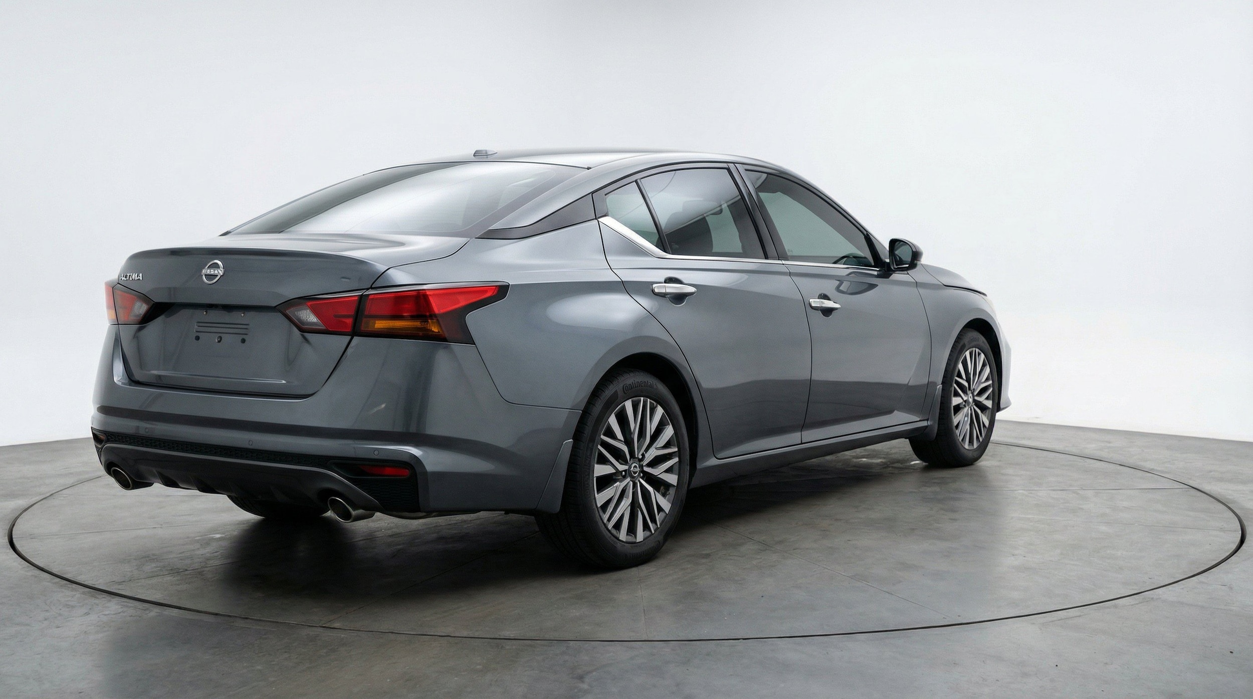 Thumbnail: 2025 Nissan Altima - 9
