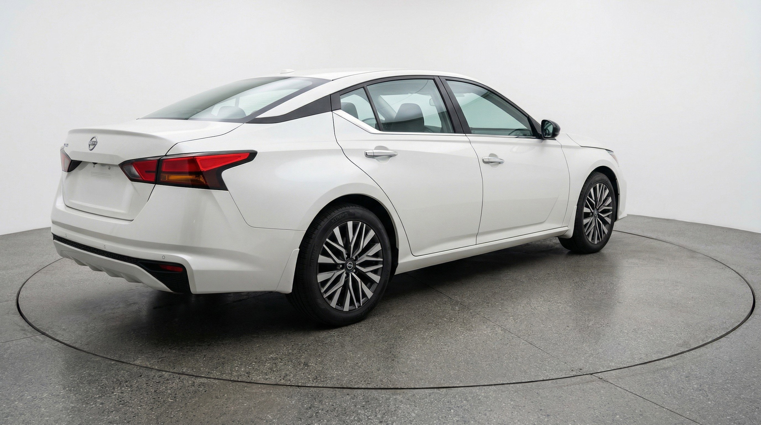 Thumbnail: 2025 Nissan Altima - 9