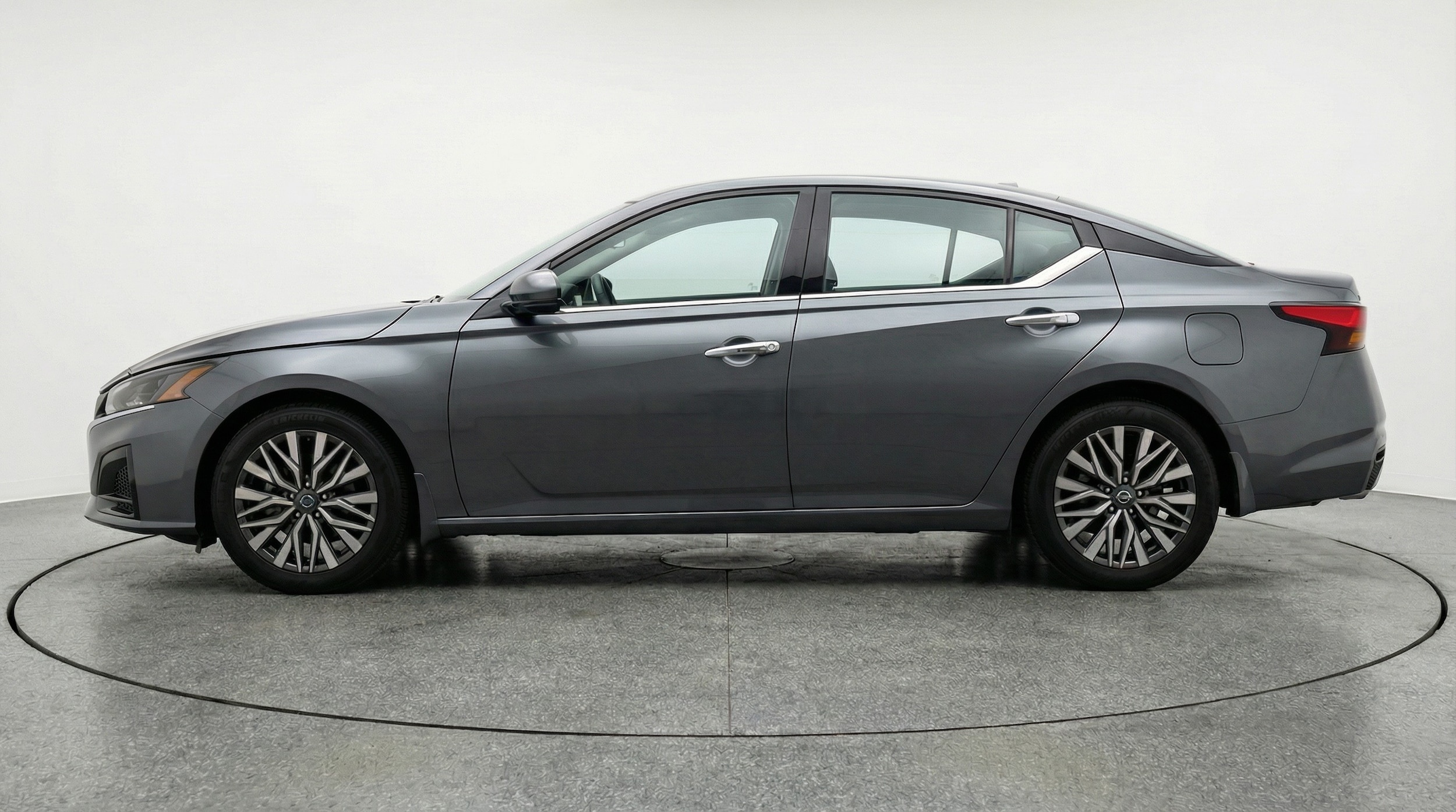 Thumbnail: 2025 Nissan Altima - 4