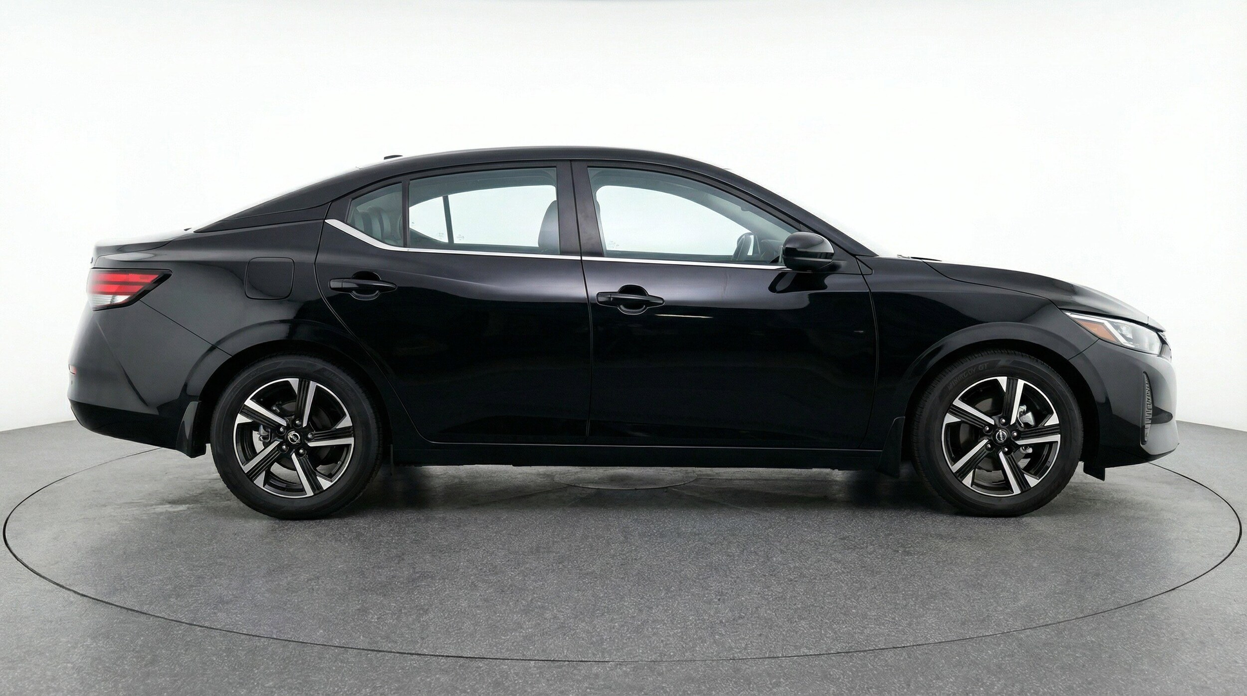 Thumbnail: 2025 Nissan Sentra - 11