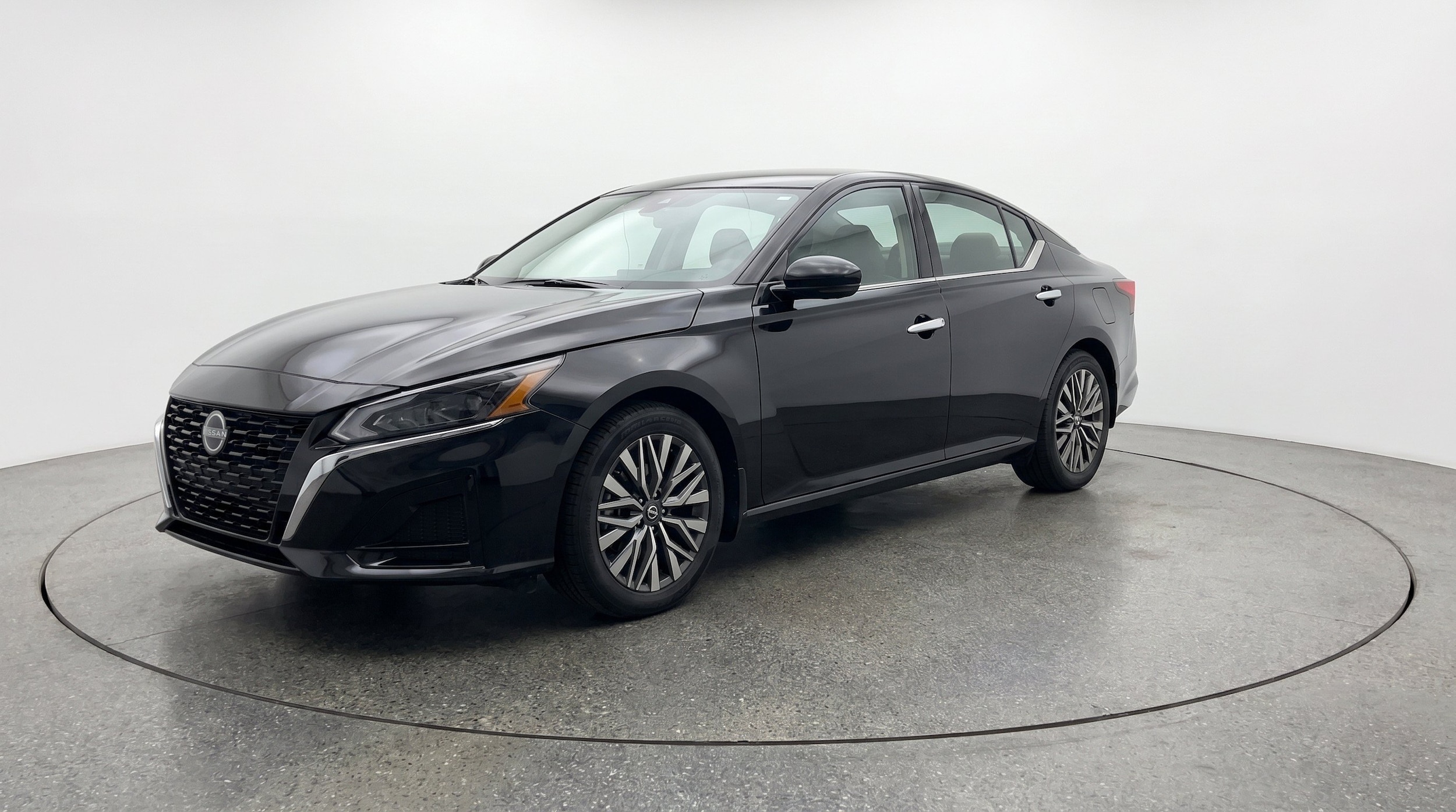 Thumbnail: 2025 Nissan Altima - 3