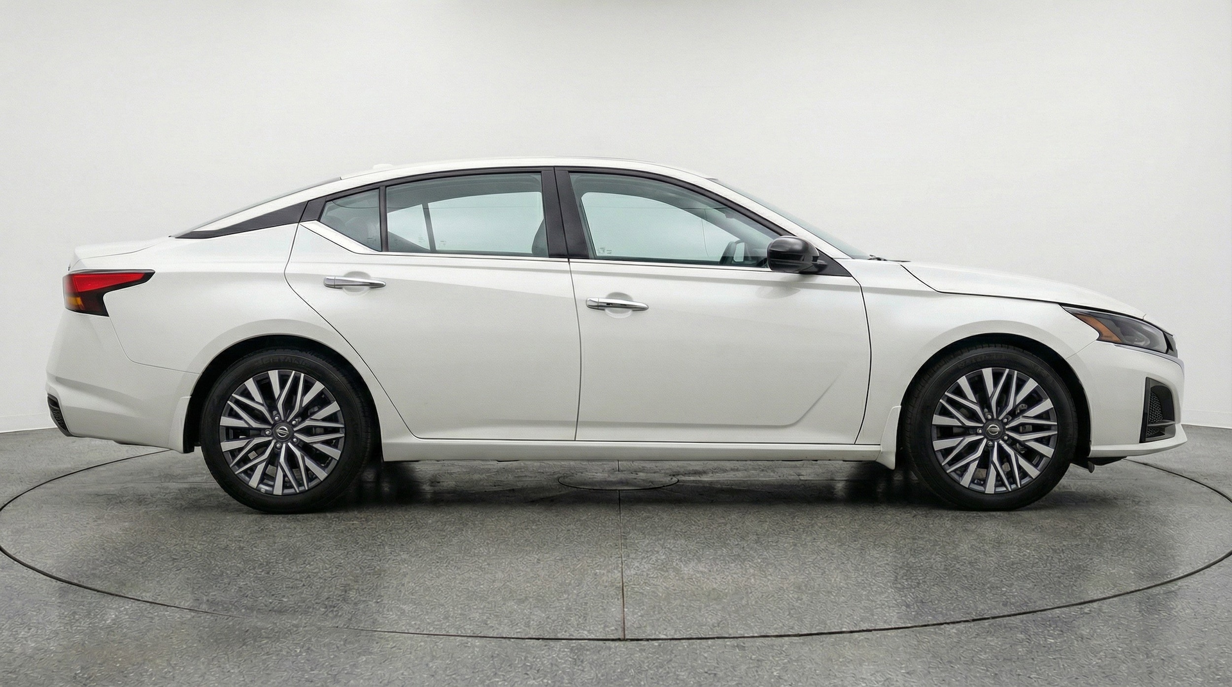 Thumbnail: 2025 Nissan Altima - 11