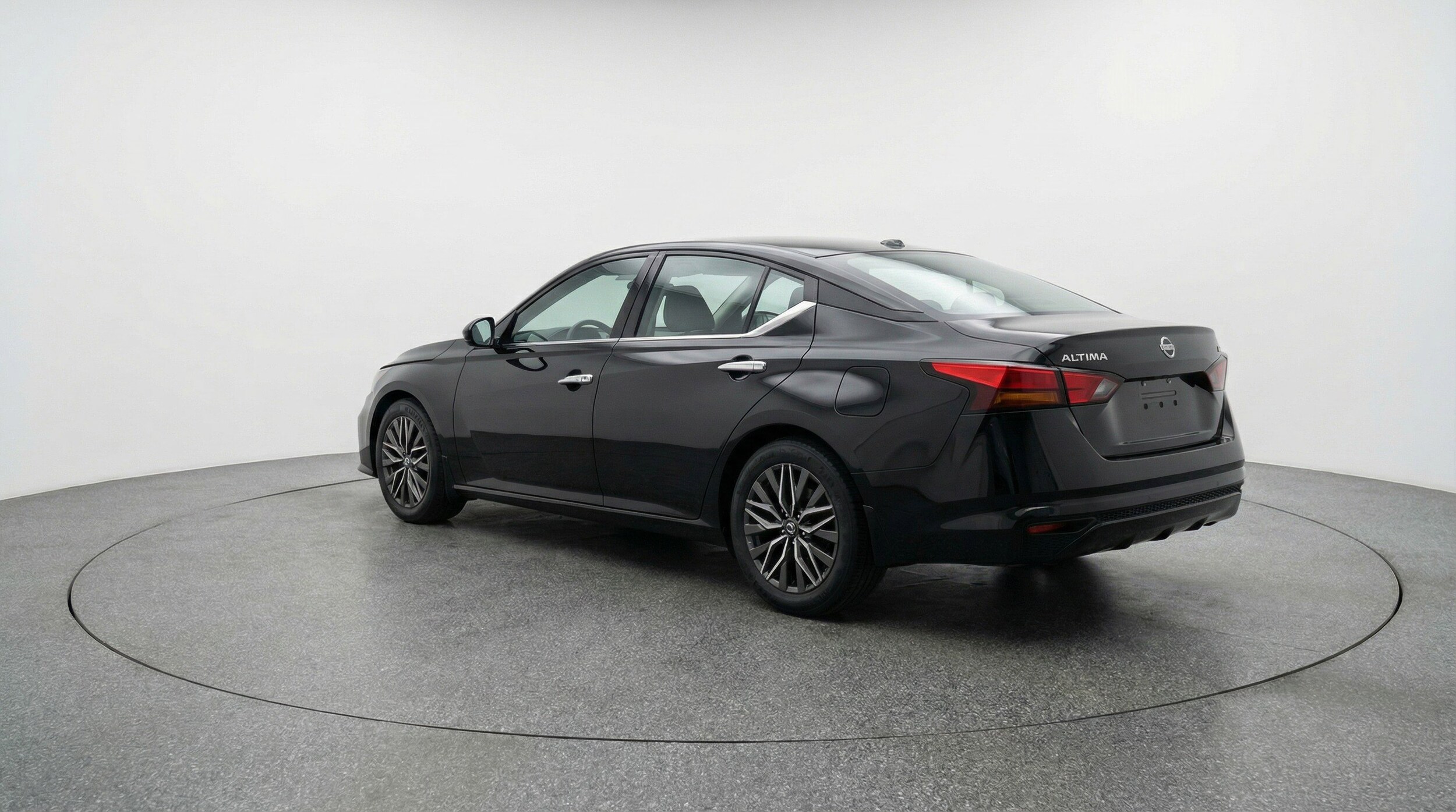 Thumbnail: 2025 Nissan Altima - 6