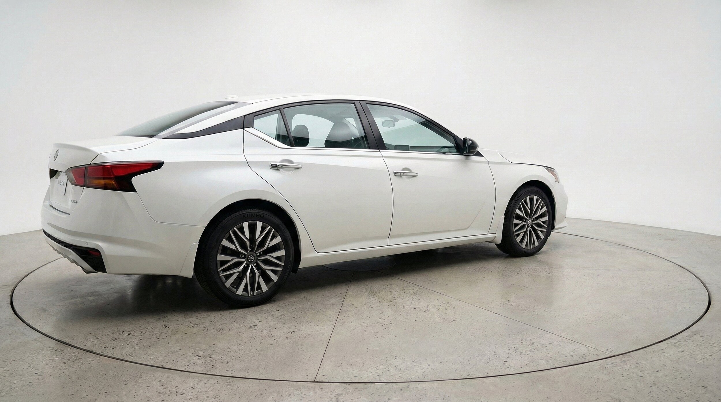 Thumbnail: 2025 Nissan Altima - 9