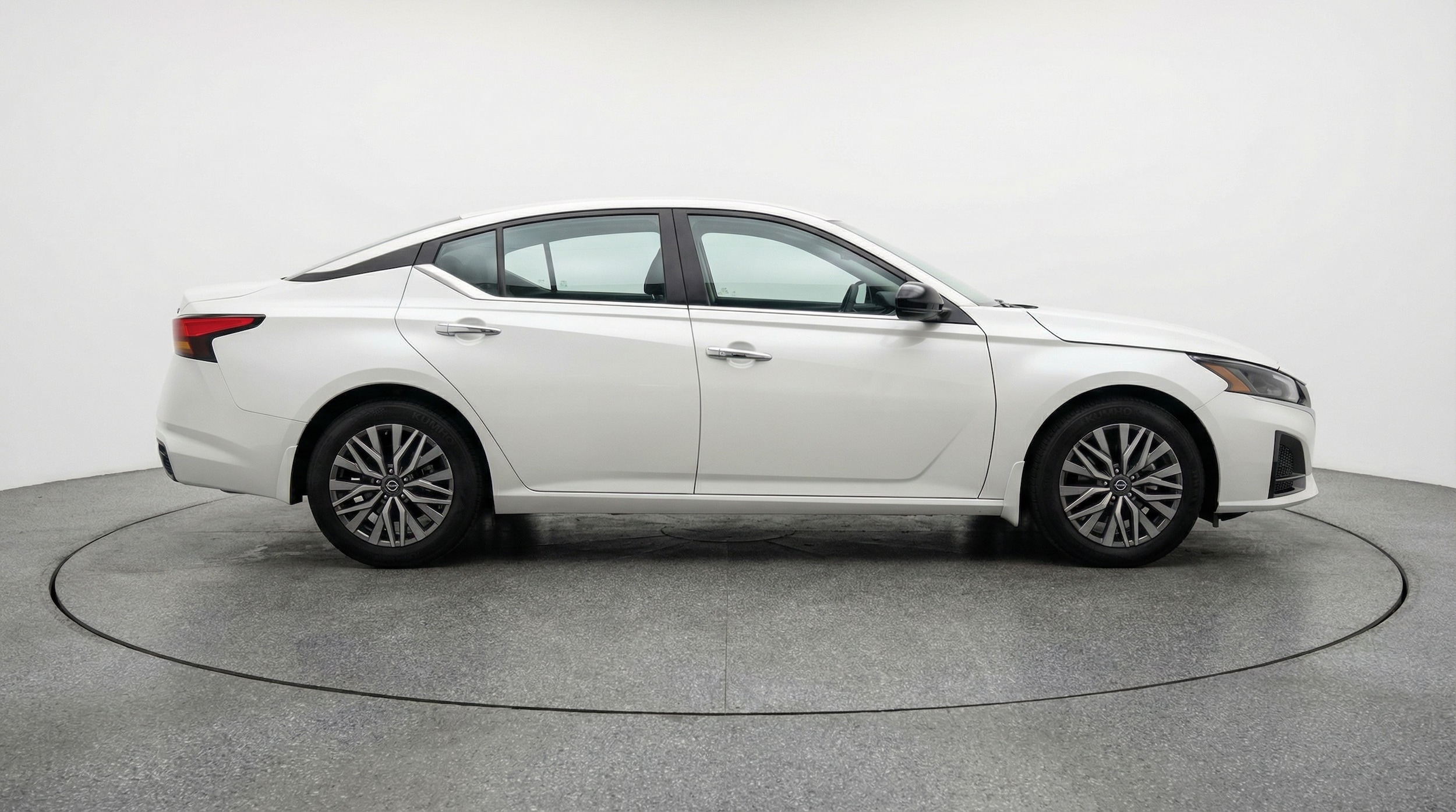 Thumbnail: 2025 Nissan Altima - 8