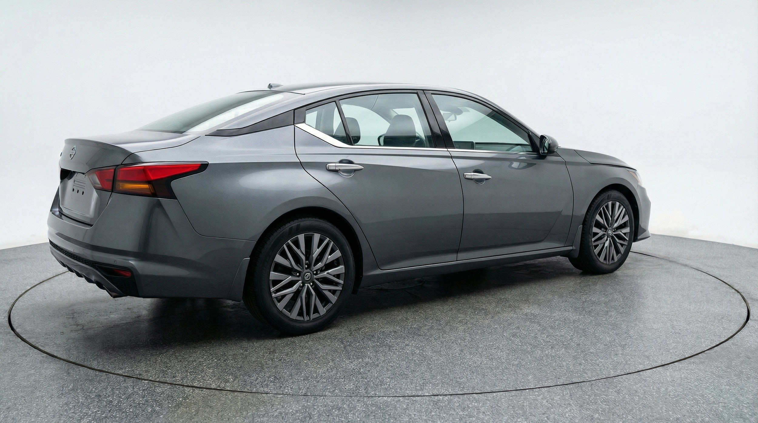 Thumbnail: 2025 Nissan Altima - 9