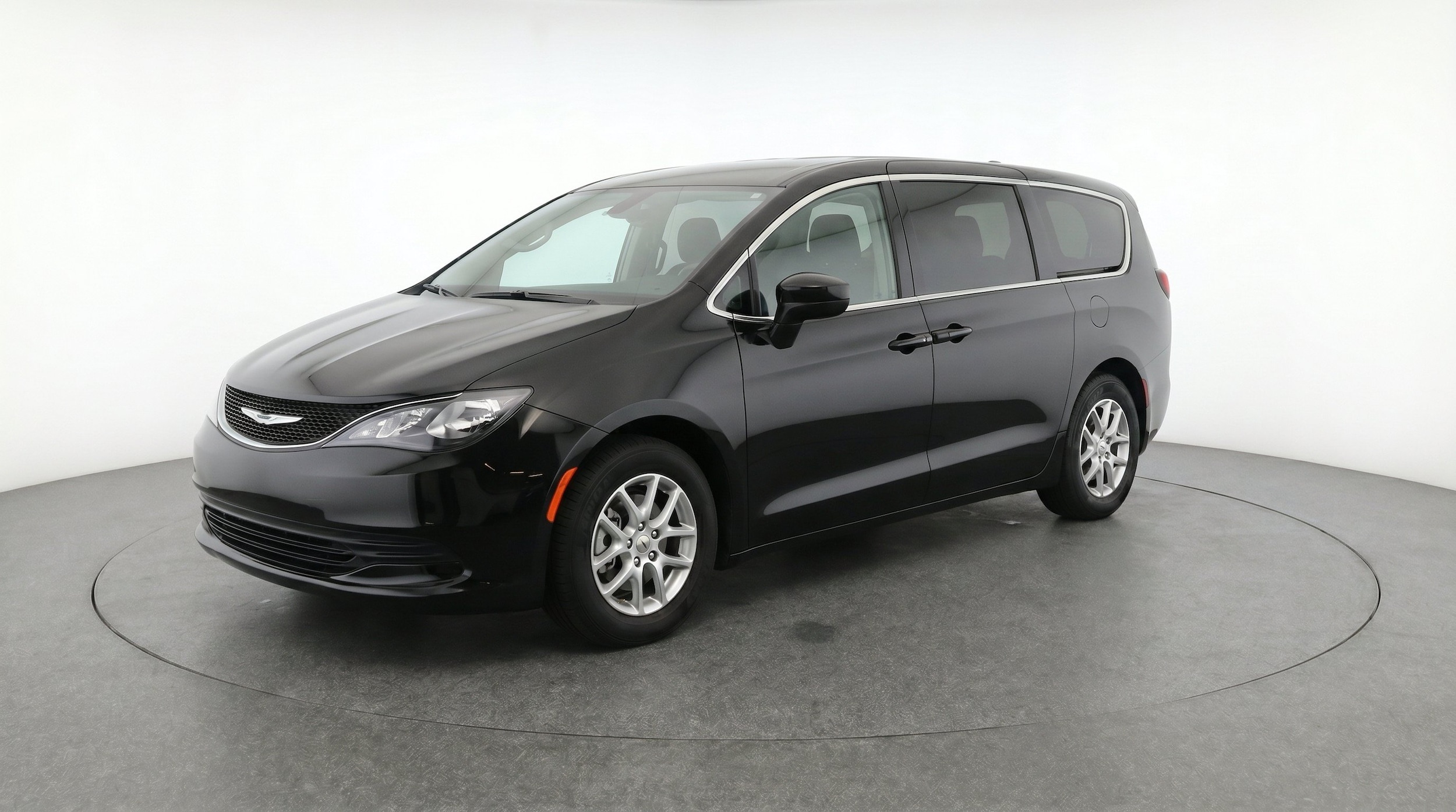Thumbnail: 2024 Chrysler Voyager - 3