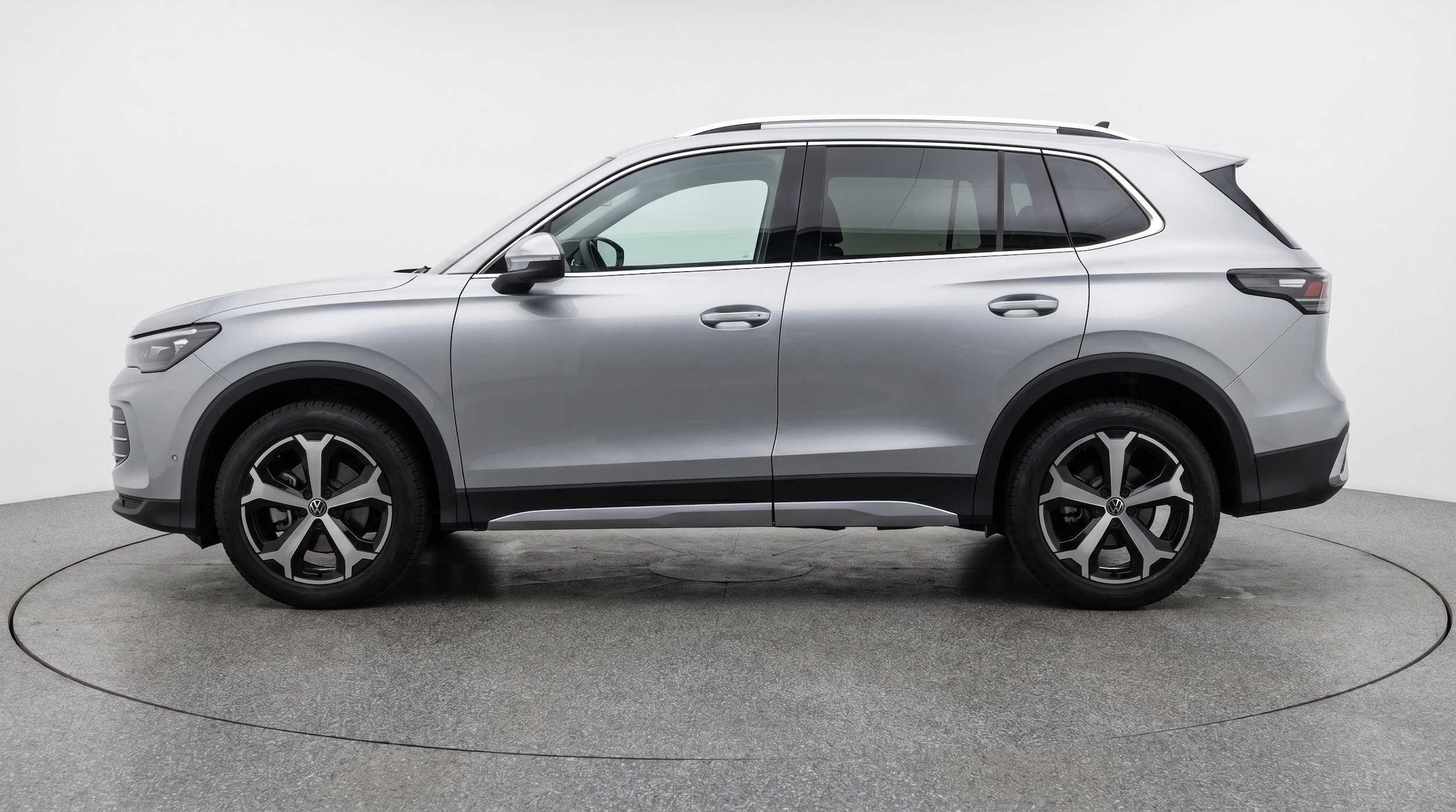 Thumbnail: 2026 Volkswagen Tiguan - 5