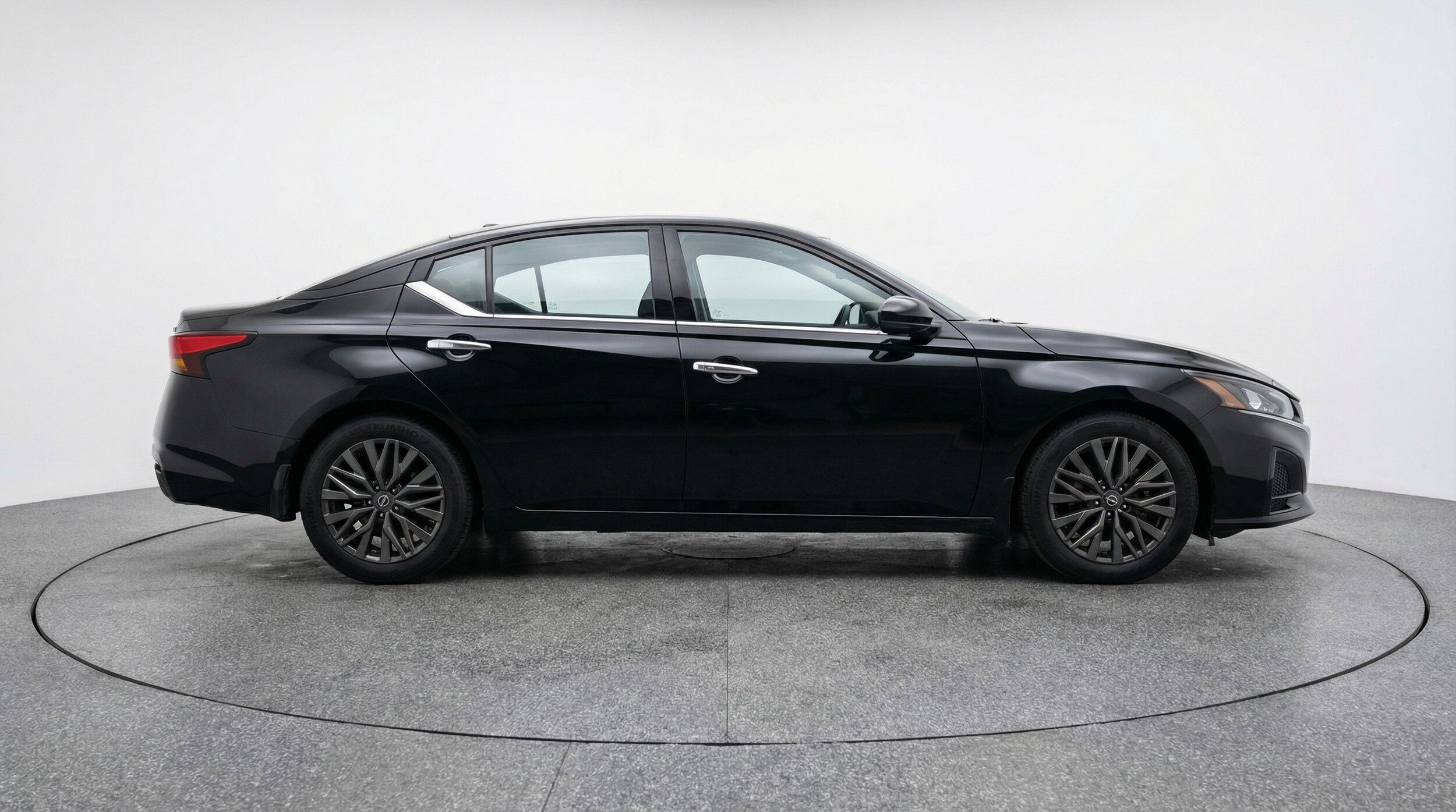Thumbnail: 2025 Nissan Altima - 11