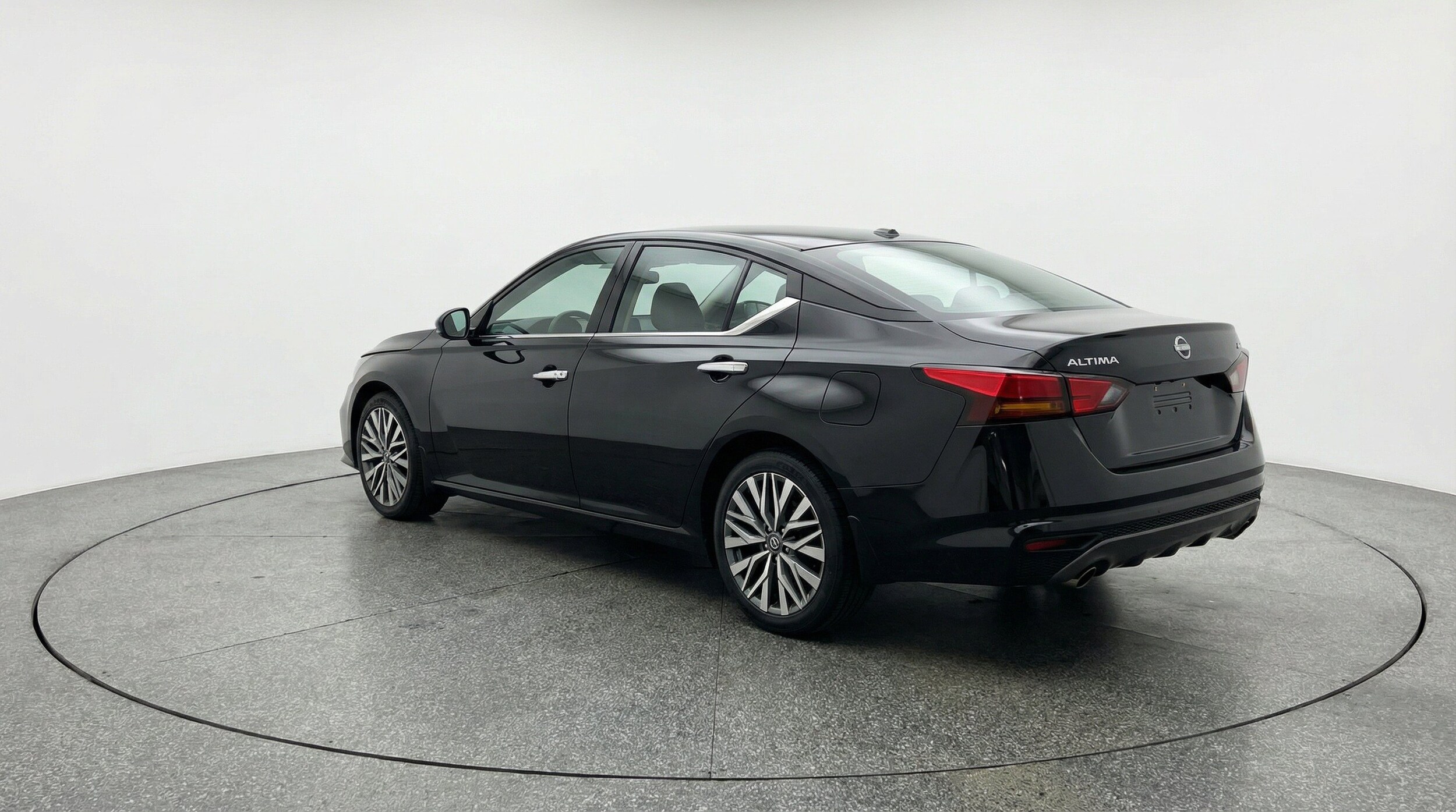 Thumbnail: 2025 Nissan Altima - 6