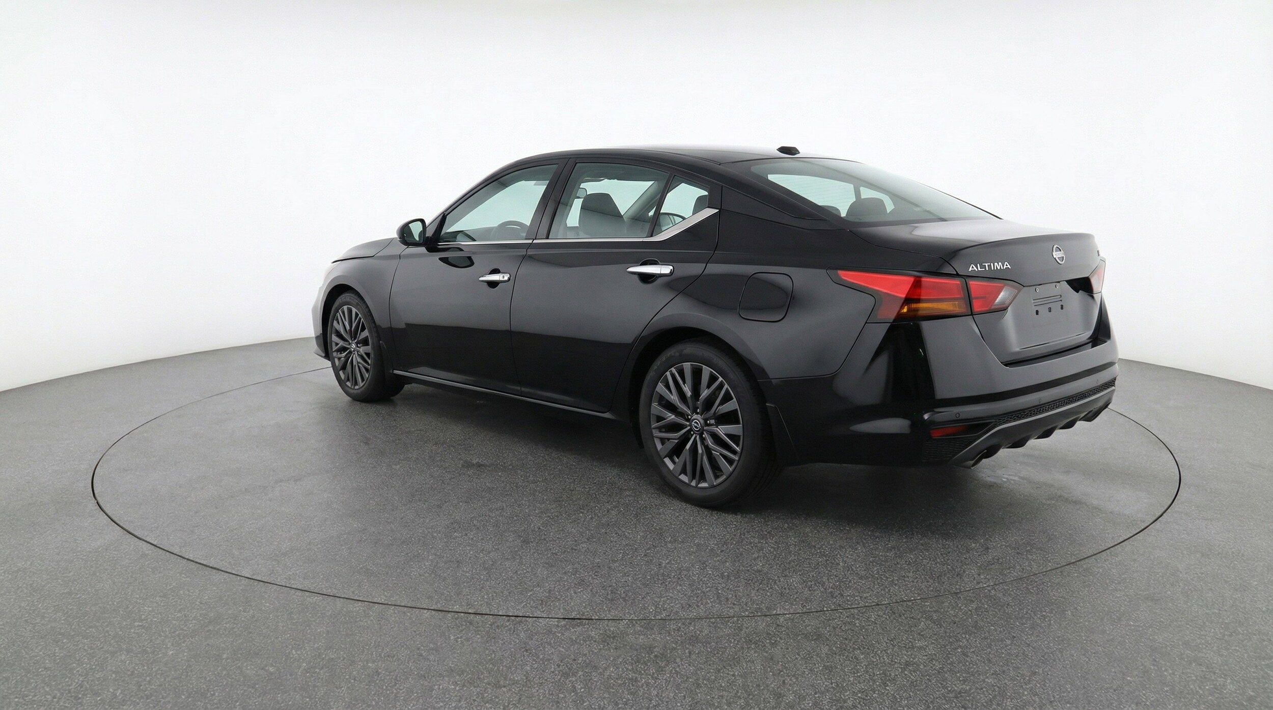 Thumbnail: 2025 Nissan Altima - 6