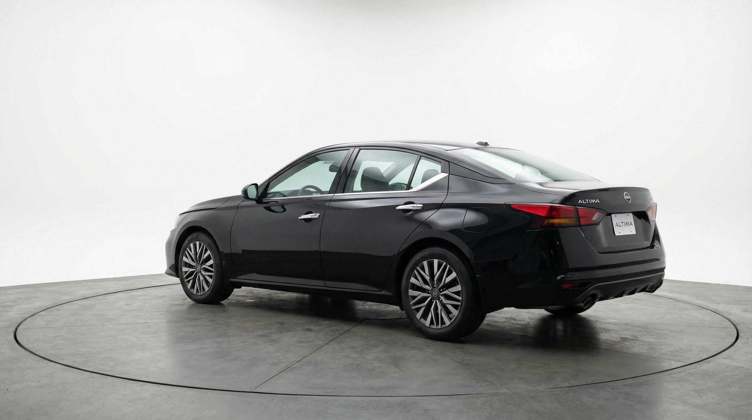 Thumbnail: 2025 Nissan Altima - 6