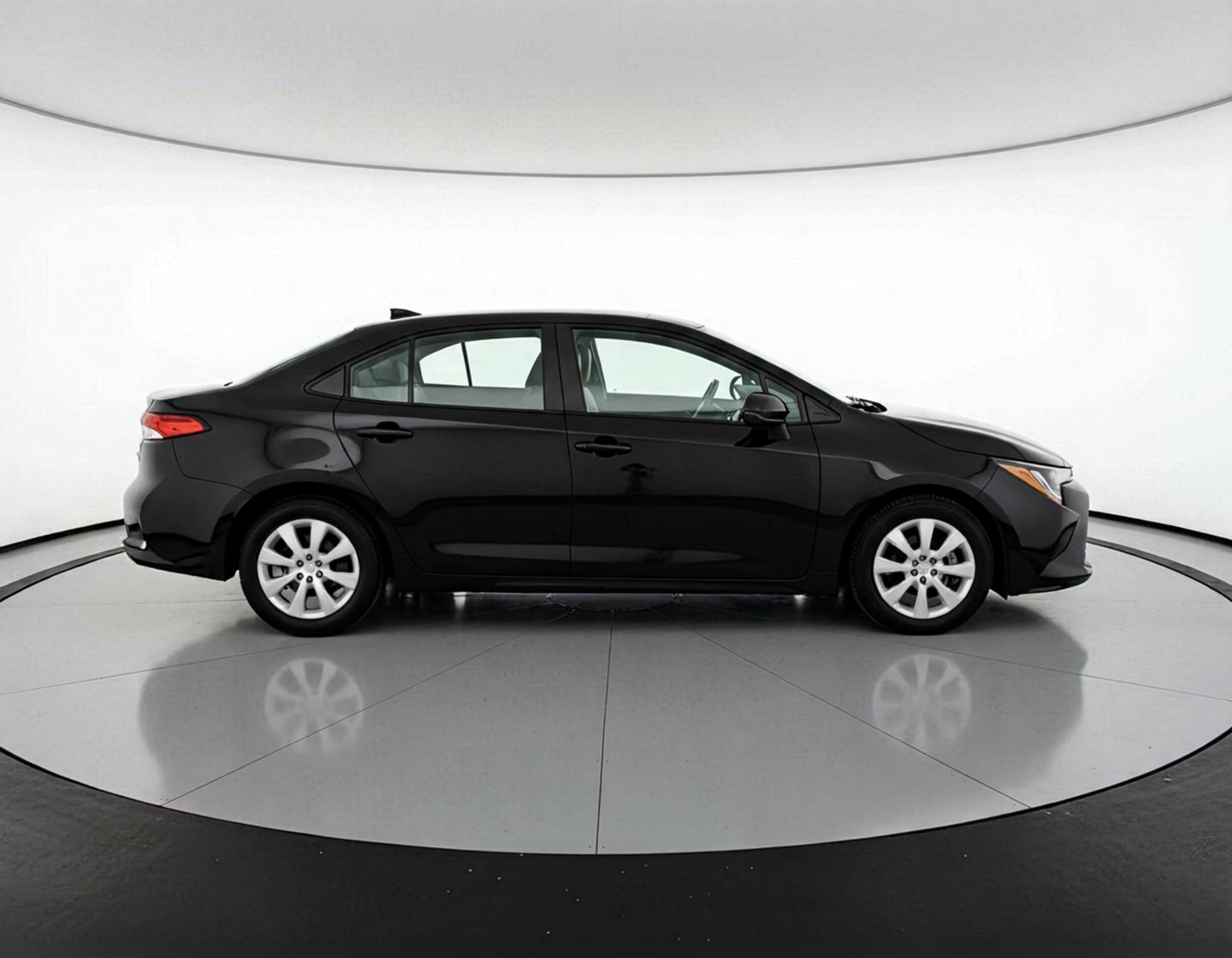 Thumbnail: 2025 Toyota Corolla - 8