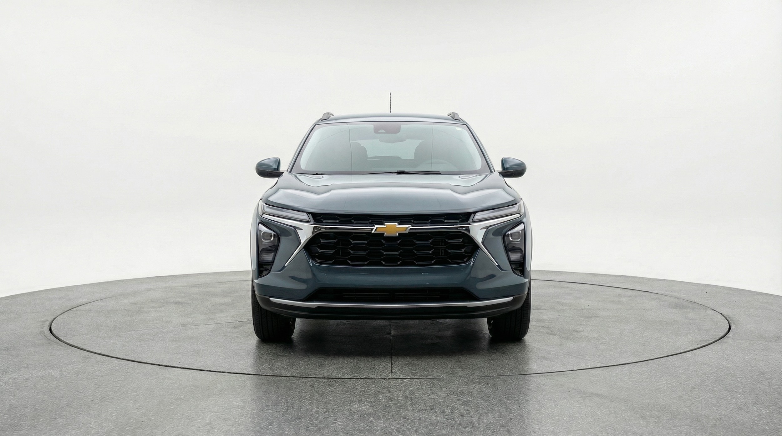 Thumbnail: 2025 Chevrolet Trax - 2