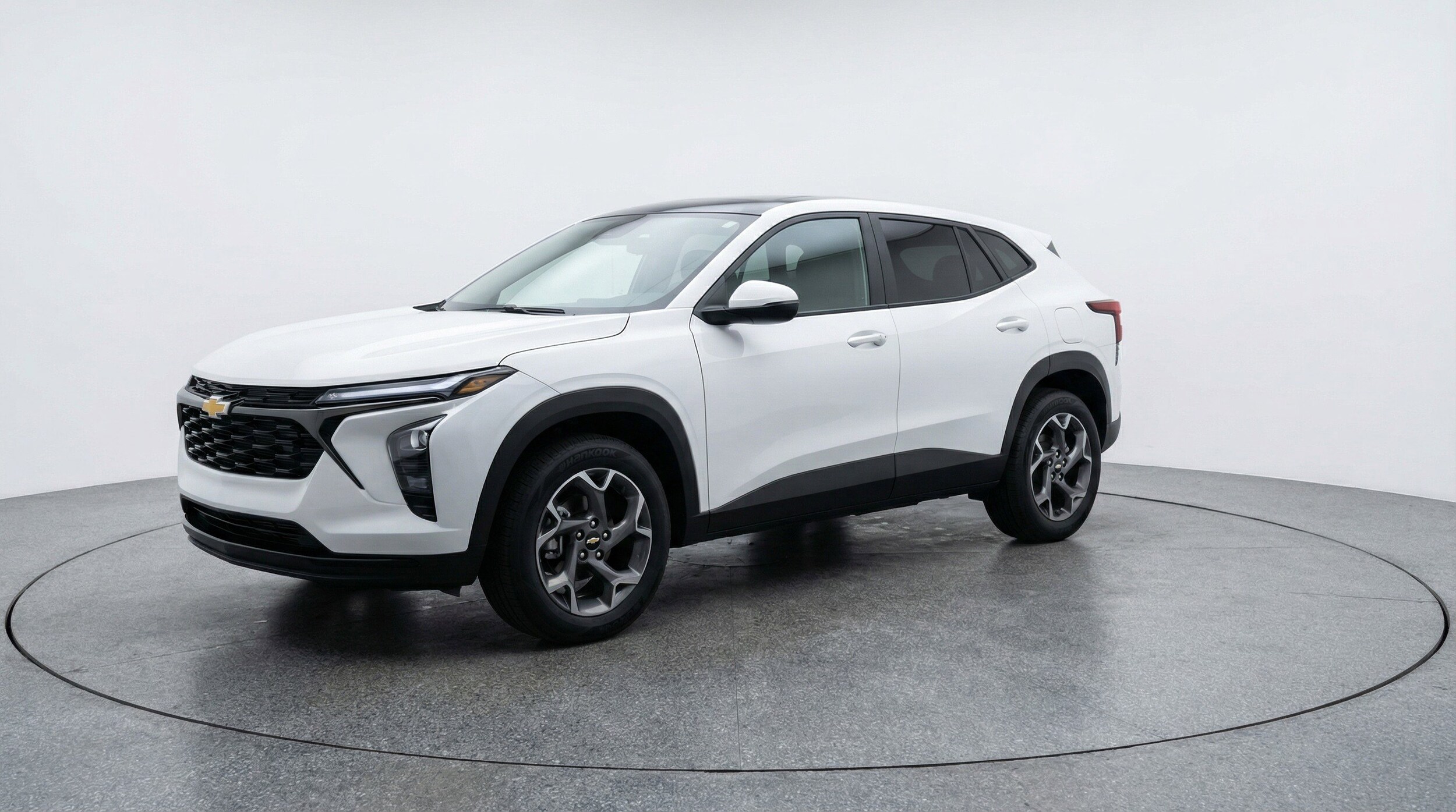 Thumbnail: 2025 Chevrolet Trax - 3