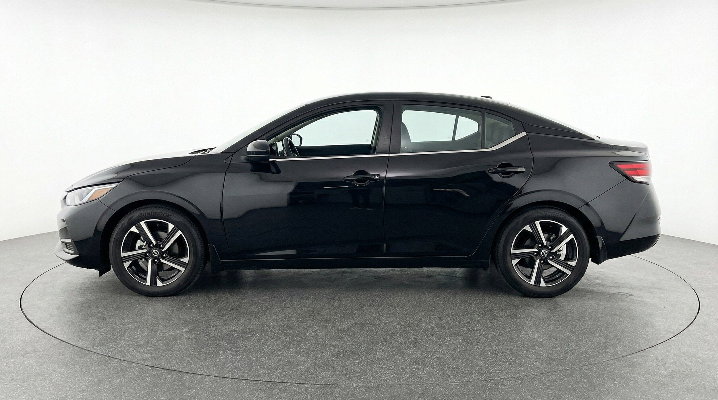 Thumbnail: 2025 Nissan Sentra - 5